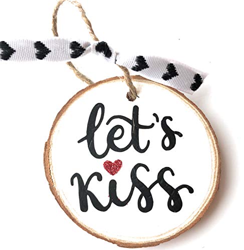 Valentine's Day Wood Slice Ornament - 'Let's Kiss' Handmade Decor - Romantic Gift for Couples - Perfect for Home, Party & Wedding Decorations