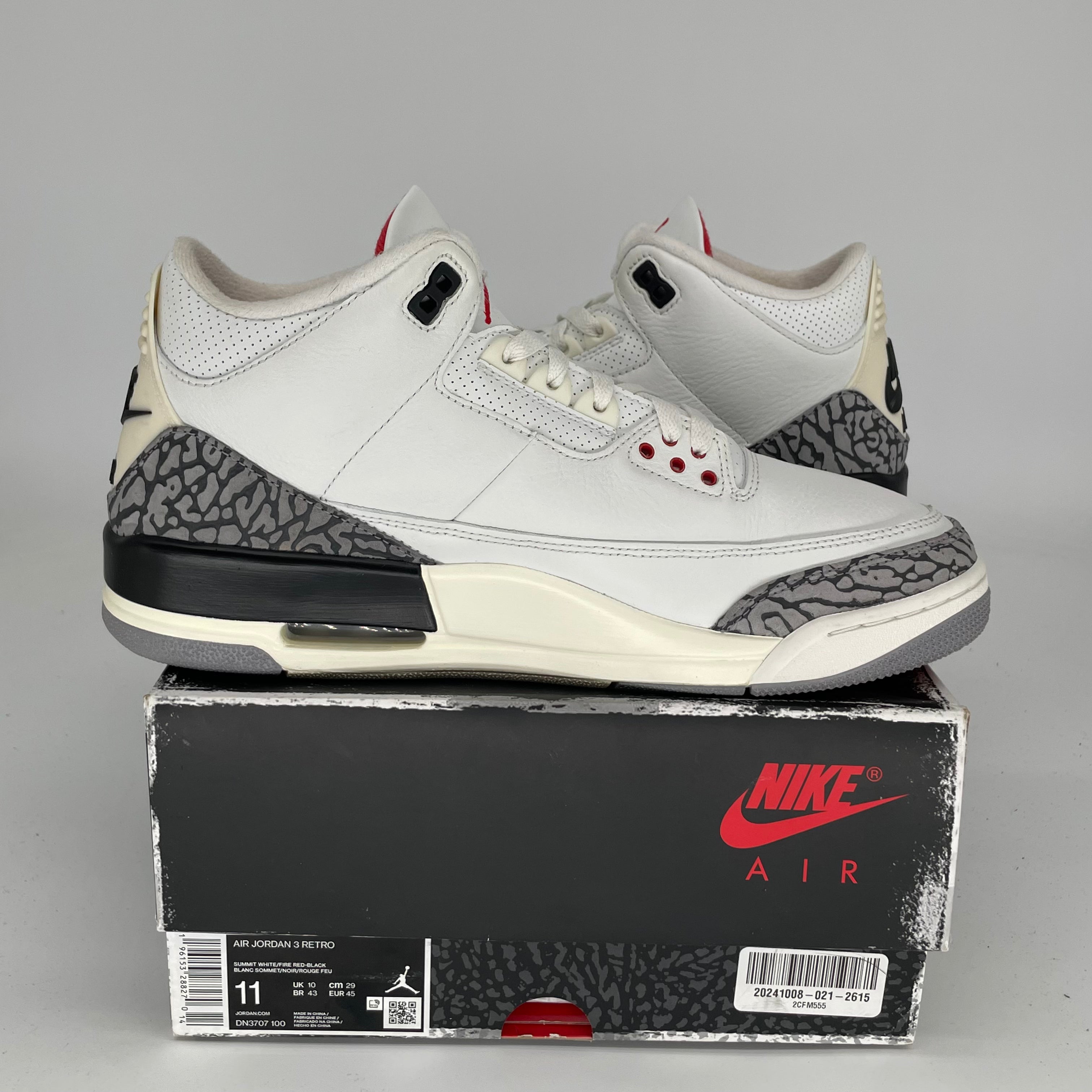 **Air Jordan 3 White Cement Reimagined - Men's Size 11 (DN3707-100) - Authentic Retro Sneakers for Basketball & Streetwear**    **使用场景:** Perfect for basketball games, casual streetwear, sneaker collections, and retro fashion styling.