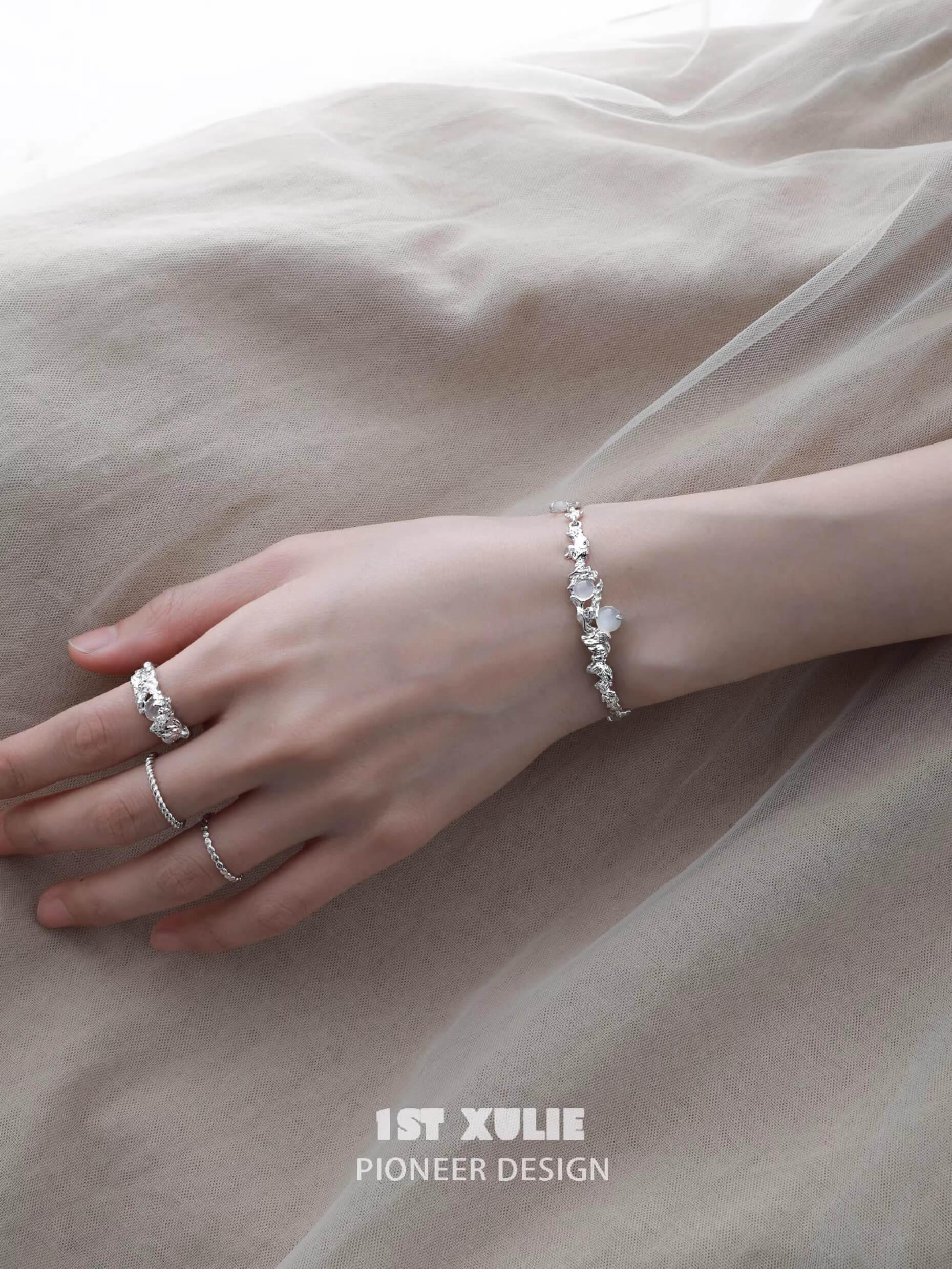 Daybreak S925 Sterling Silver 24K Gold Plated White Agate Open End Ring for Women - Elegant Stackable Minimalist Jewelry for Everyday Wear, Gift Giving & Special Occasions