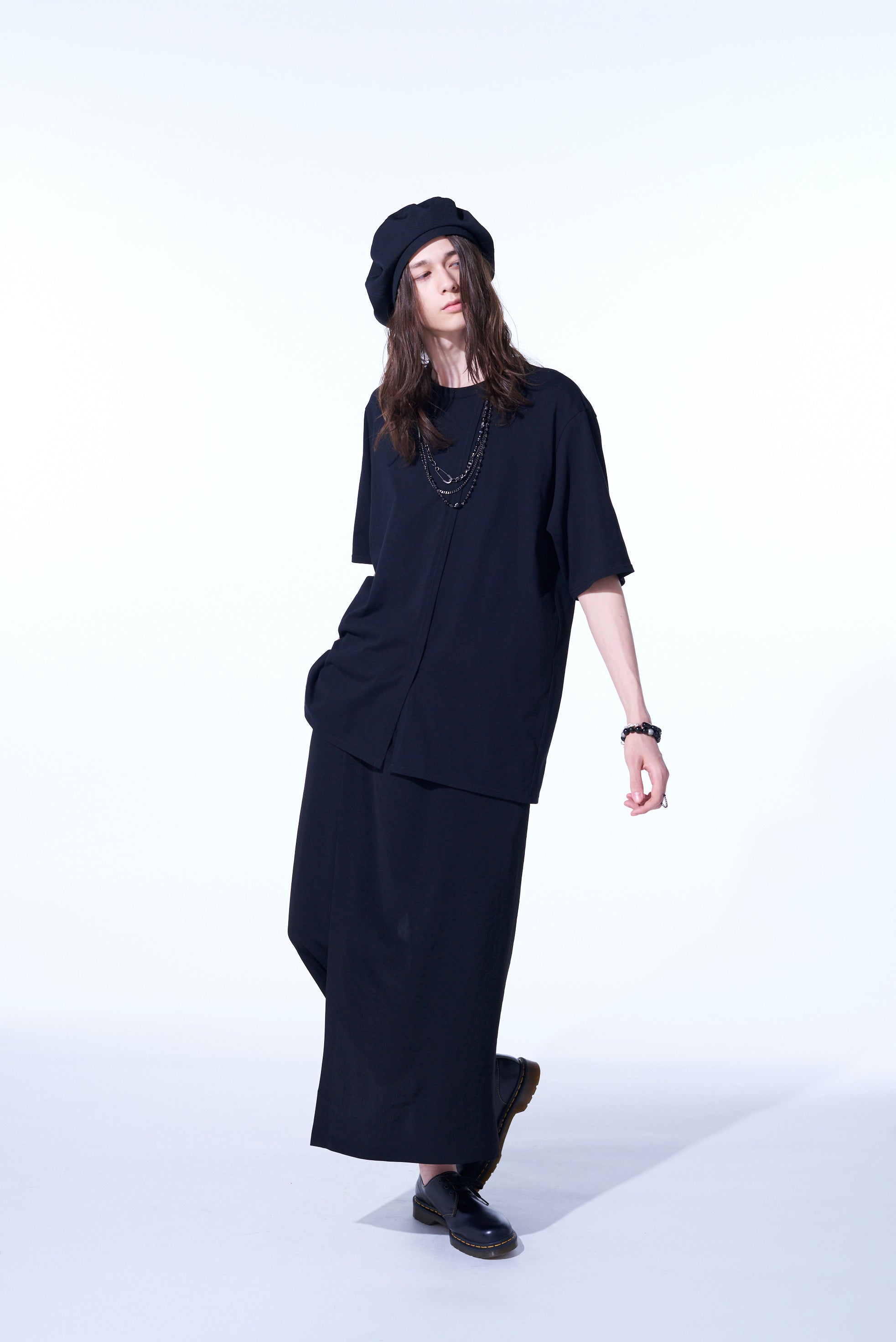 Soft Cotton Jersey Vertically Grafted T-Shirt with Side Slit Hem - Casual Streetwear & Layering Essential for Men & Women