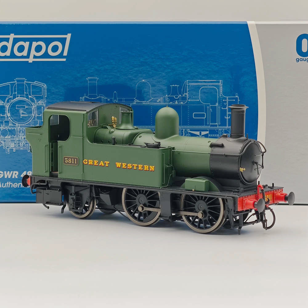 Dapol 7s 006 050 O Gauge 58xx Class Great Western Green 5811 21DCC Model Train Locomotive - Perfect for Collectors & Railway Enthusiasts
