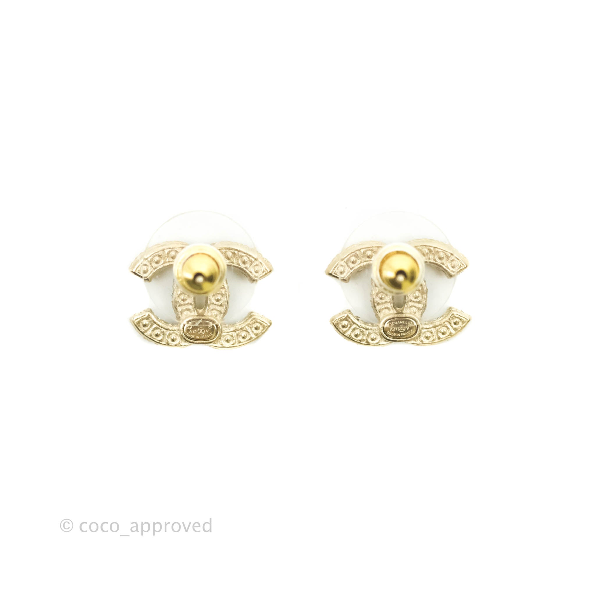 Chanel CC Pearl Earrings in Gold Tone - 21V Elegant Fashion Jewelry for Women | Perfect for Parties, Weddings & Special Occasions