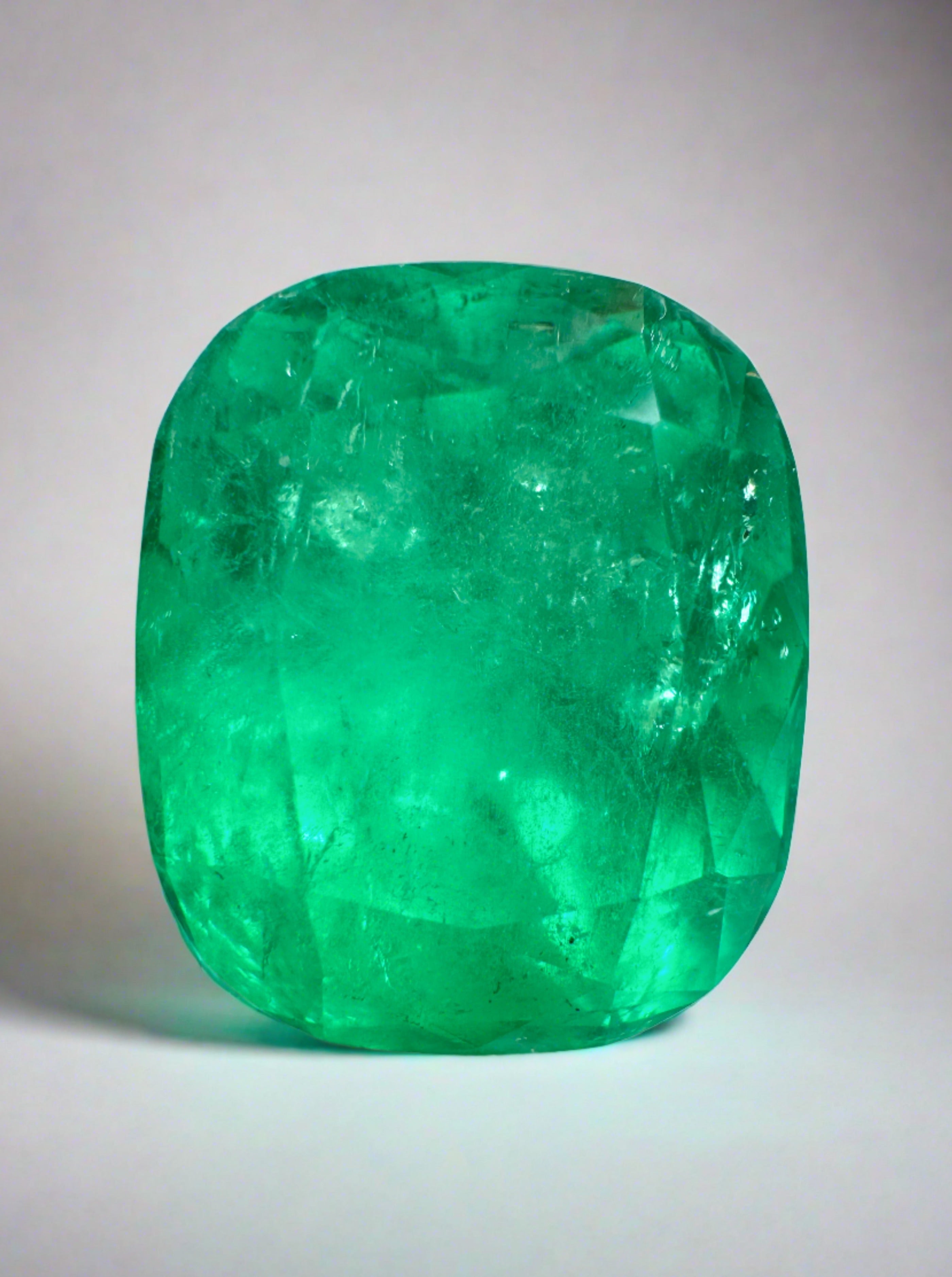 14.88 Carat Natural Cushion Cut Colombian Emerald Gemstone - 16x13mm AAA Quality Loose Green Emerald for Jewelry Making, Engagement Rings & Luxury Gifts