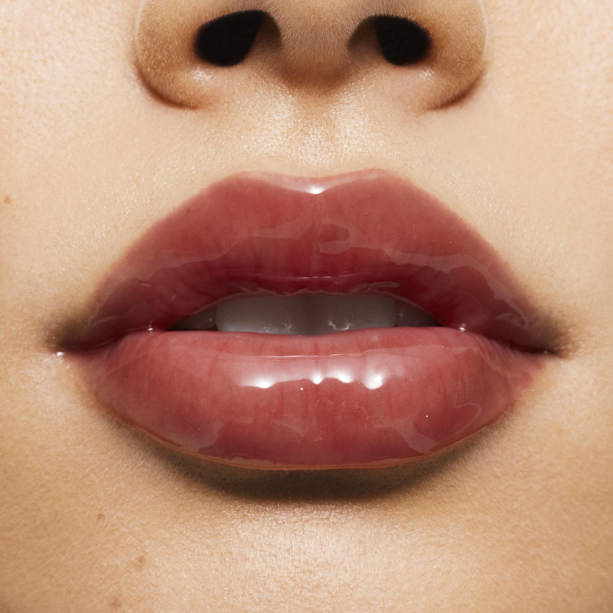 Gloss Drip - High Shine Lip Gloss for Hydration & Plump Lips | Perfect for Everyday Wear & Special Occasions