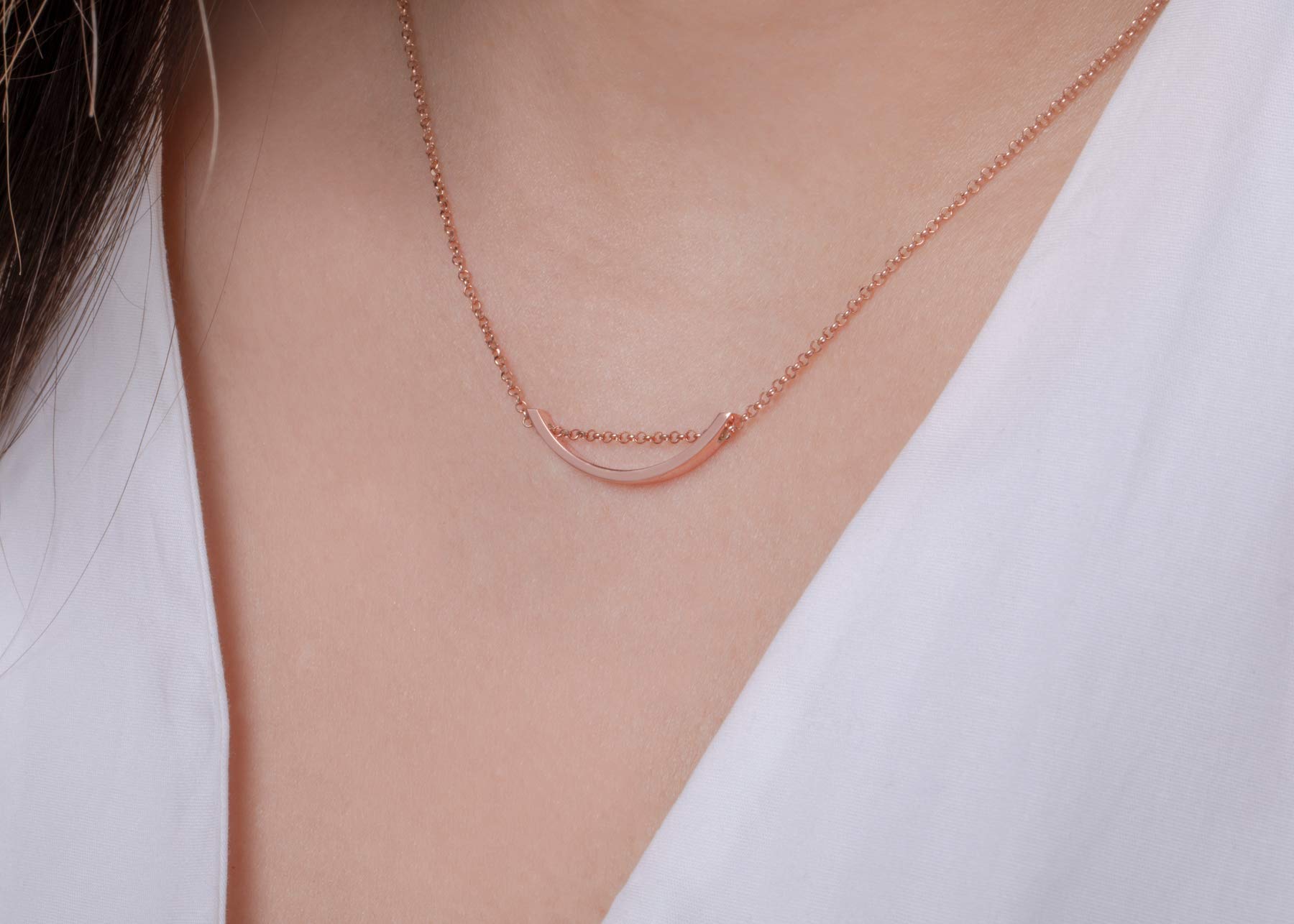 Elegant Jewelry Box - Floating Bar Necklace for Women, 9K 14K 18K Solid Gold Curved Bar Necklace | Perfect for Gifts, Date Nights & Special Occasions