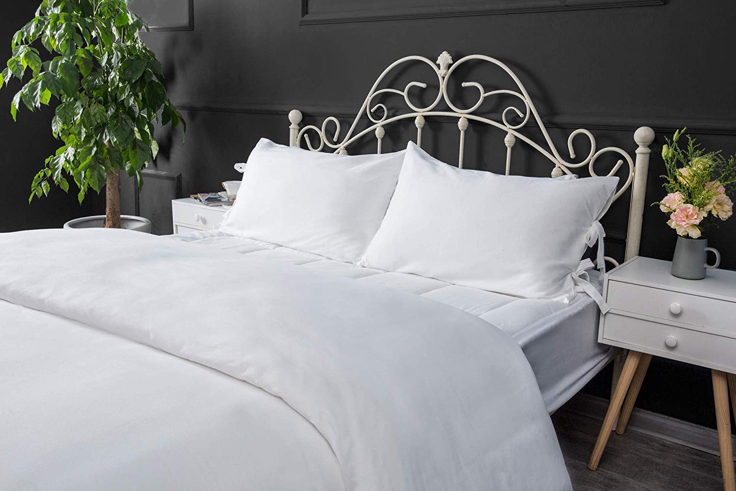 Premium White King Size Pillowcases with Bow Ties - 100% Pure Cotton Set of 2 - Luxury Bedding for Home, Hotel, and Gift Giving
