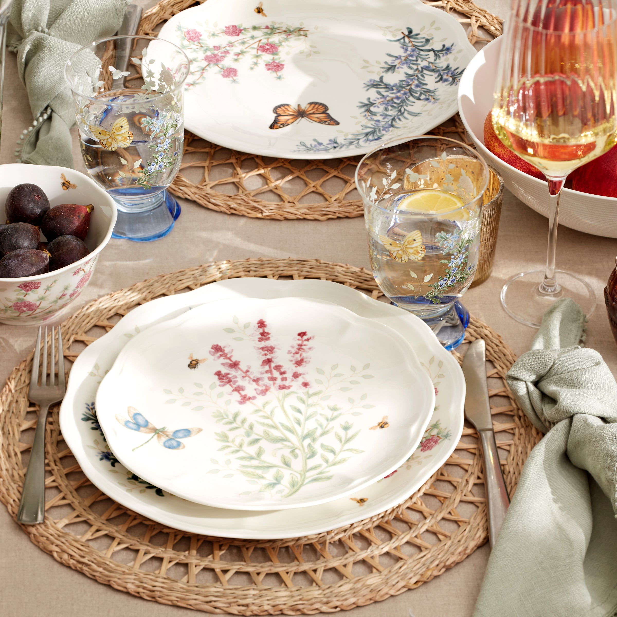 Butterfly Meadow Herbs Dinner Plates Set of 4 - Elegant Floral Ceramic Plates for Dining, Entertaining & Home Decor - Perfect for Dinner Parties, Family Meals & Kitchen Decor