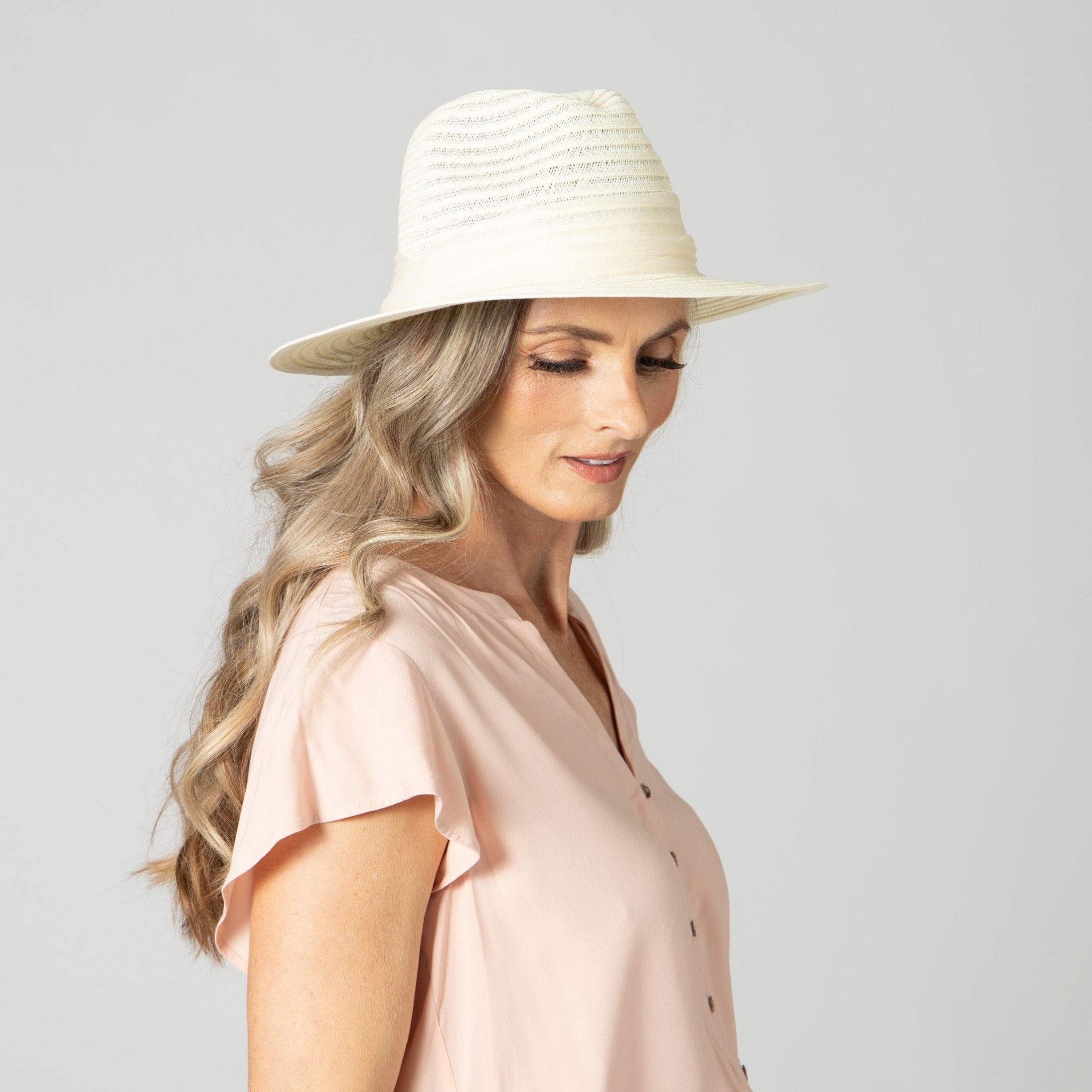 Elegant Women's Organza Band Fedora Hat - Stylish Wide Brim Sun Hat for Summer, Beach, Wedding & Outdoor Events