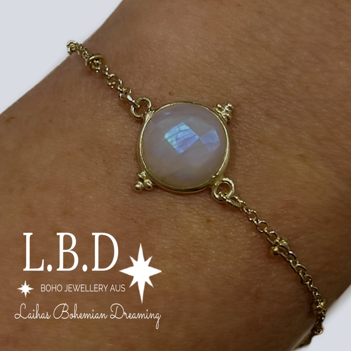 Laihas Free Spirit Gold Moonstone Bracelet – Handmade Boho Jewelry for Women, Healing Crystal Bracelet for Meditation & Positive Energy – Perfect for Yoga, Spiritual Gifts & Everyday Wear