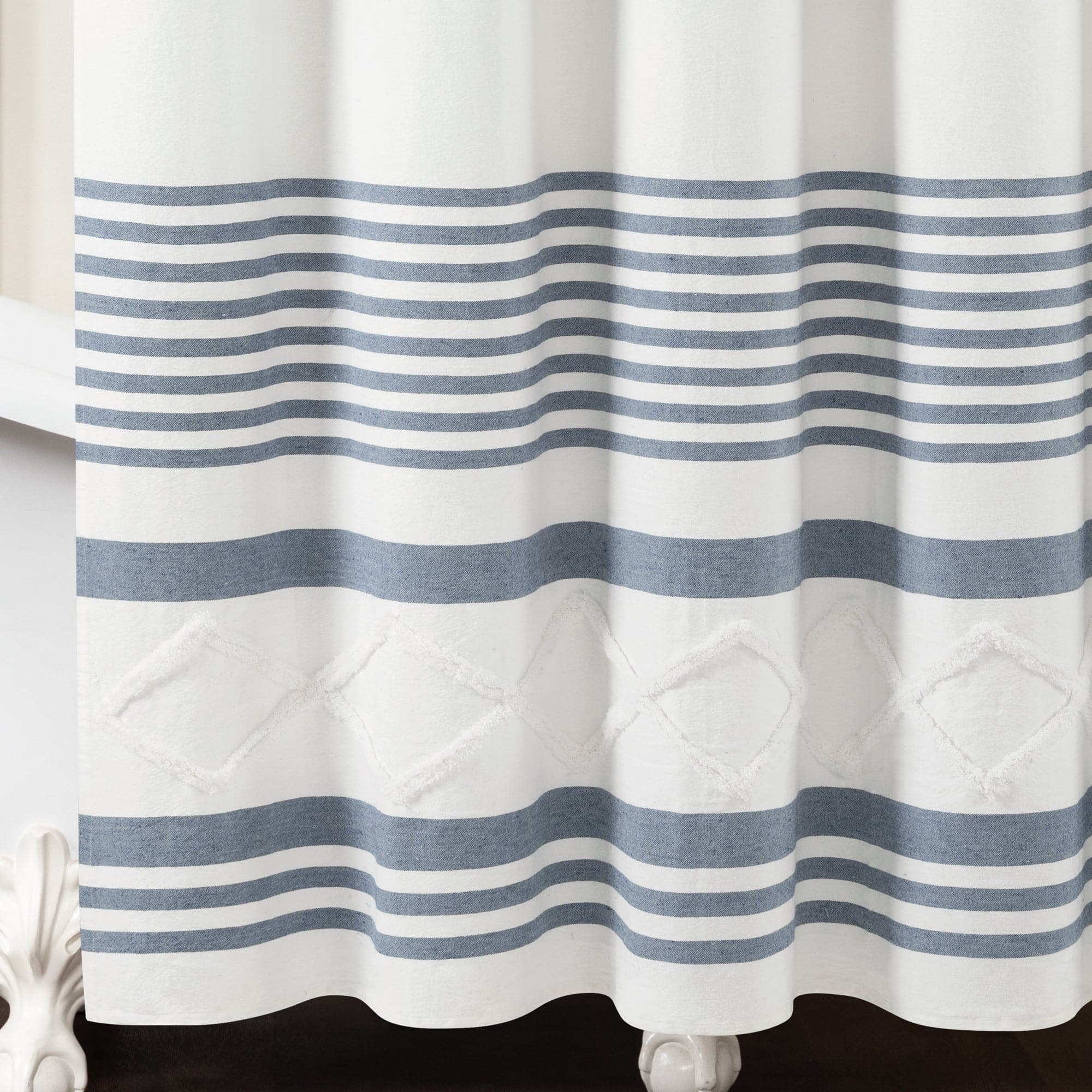 Eco-Friendly Urban Diamond Stripe Woven Tufted Shower Curtain - Waterproof Bathroom Decor for Modern Homes | Perfect for Small Bathrooms & Spa-Like Retreats