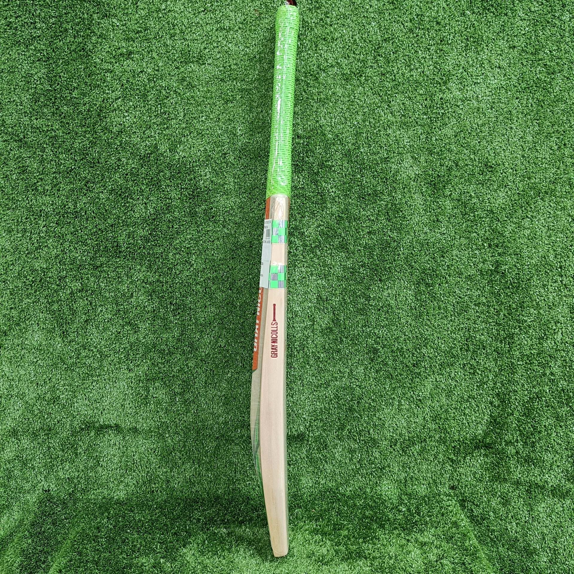 Gray Nicolls 5 HyperNova Junior/Youth Limited Edition English Willow Cricket Bat - Perfect for Young Cricket Players & Training Sessions