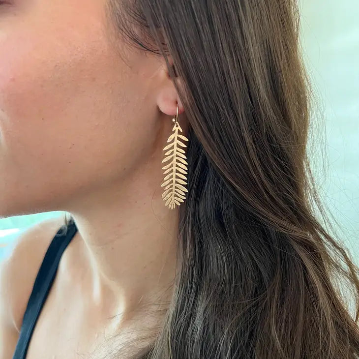 Elegant Gold Fern Leaf Earrings for Women - Nature-Inspired Jewelry for Everyday Wear & Special Occasions