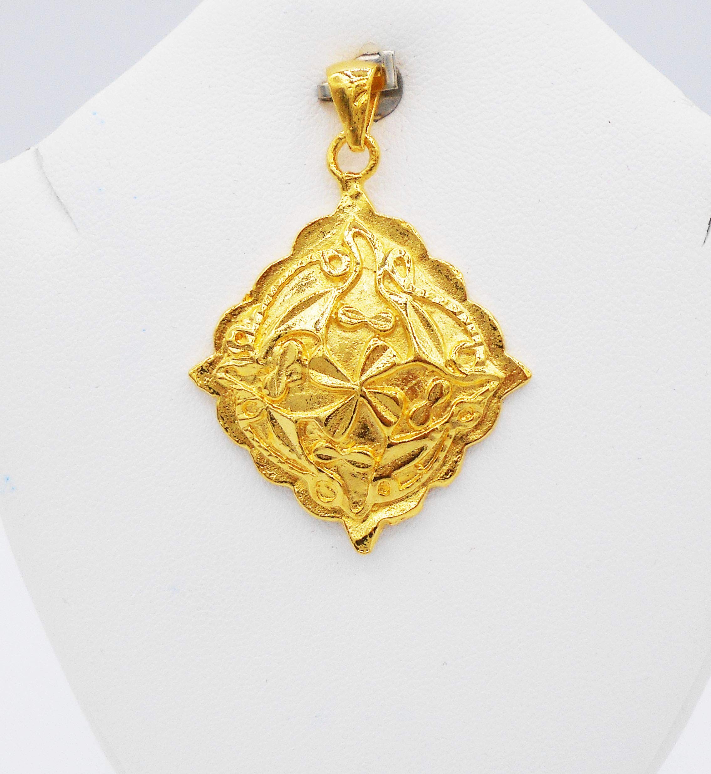 Vintage Style 18K 22K 24K Thai Baht Yellow Gold Plated Pendant Necklace for Women | Authentic Thai Costume Jewelry | Perfect for Parties, Weddings & Special Occasions