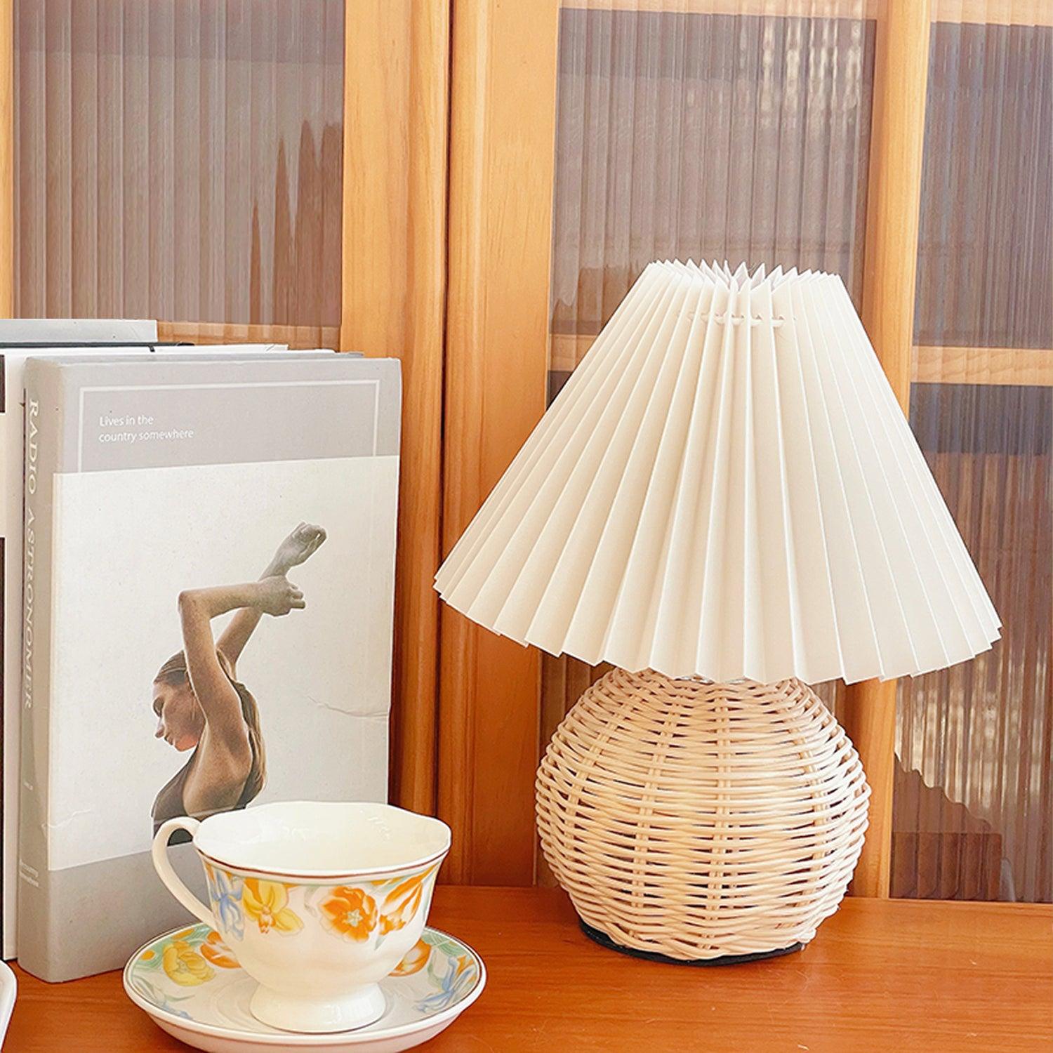 Rattan Pleated Table Lamp - Natural Woven Texture, Modern Boho Style for Bedroom, Living Room & Office Decor - Perfect for Cozy Nights & Relaxing Ambiance