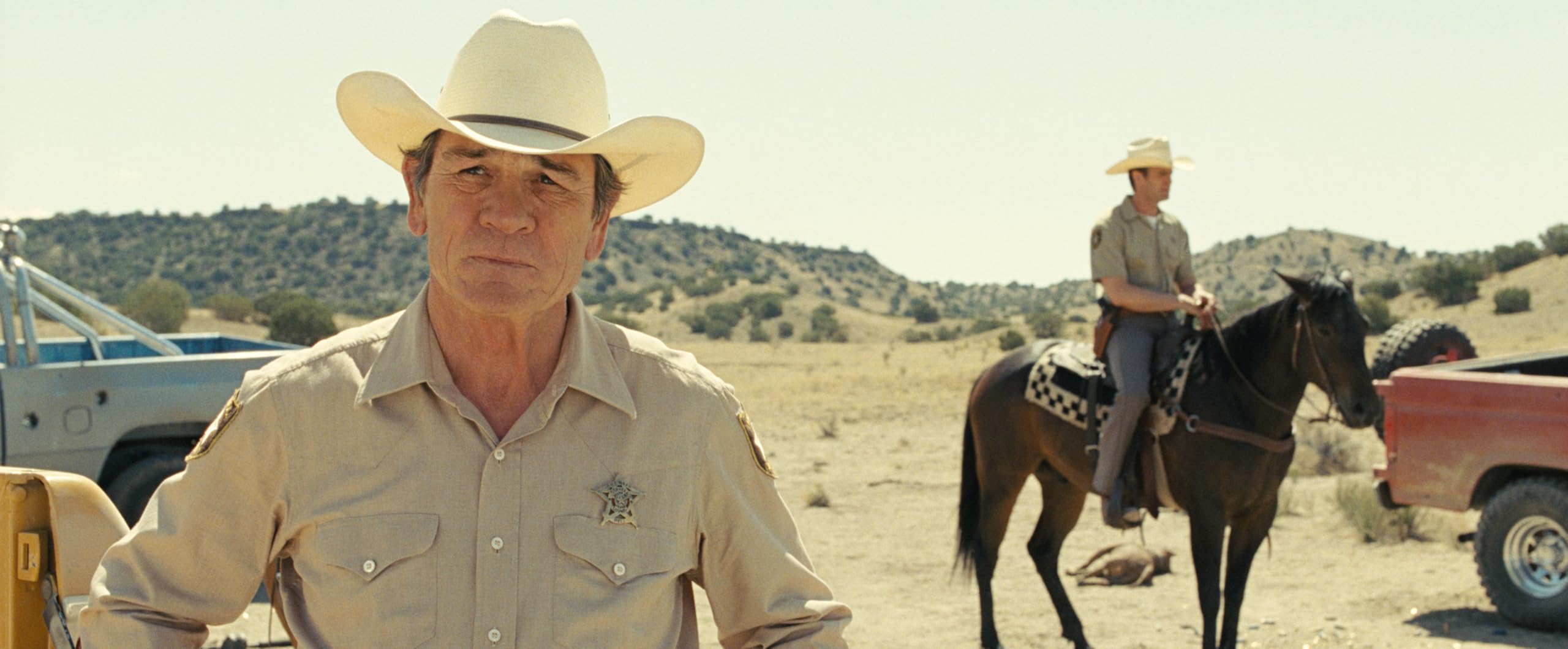 No Country for Old Men (The Criterion Collection) [4K UHD Blu-ray] - Award-Winning Crime Thriller Movie for Home Theater & Film Collection