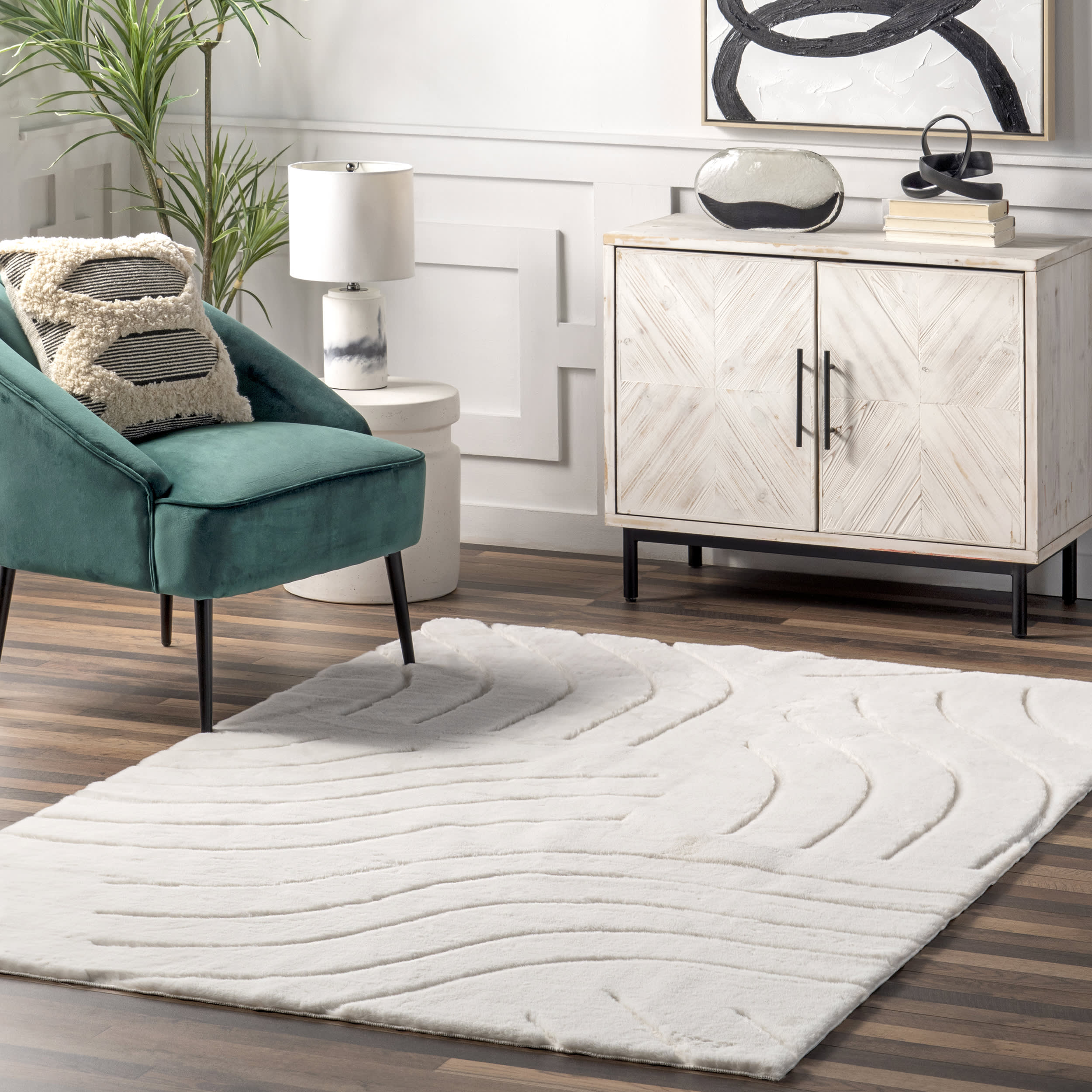 Doretta Waves Washable Faux Rabbit Fur Area Rug - Soft Plush White Shaggy Carpet for Living Room, Bedroom & Nursery Decor