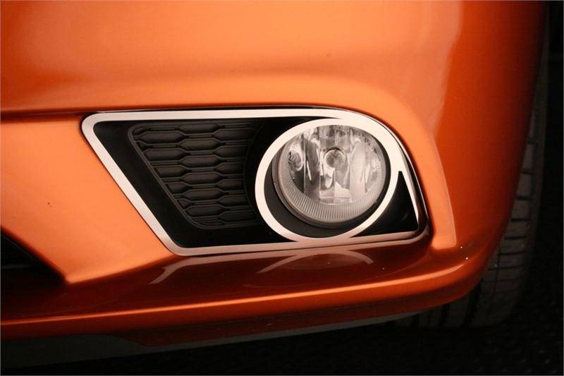 American Car Craft Polished Fog Light Trim Rings for Dodge Charger R/T 2011-2014 | Upgrade Your Car's Front Grille Style & Night Visibility
