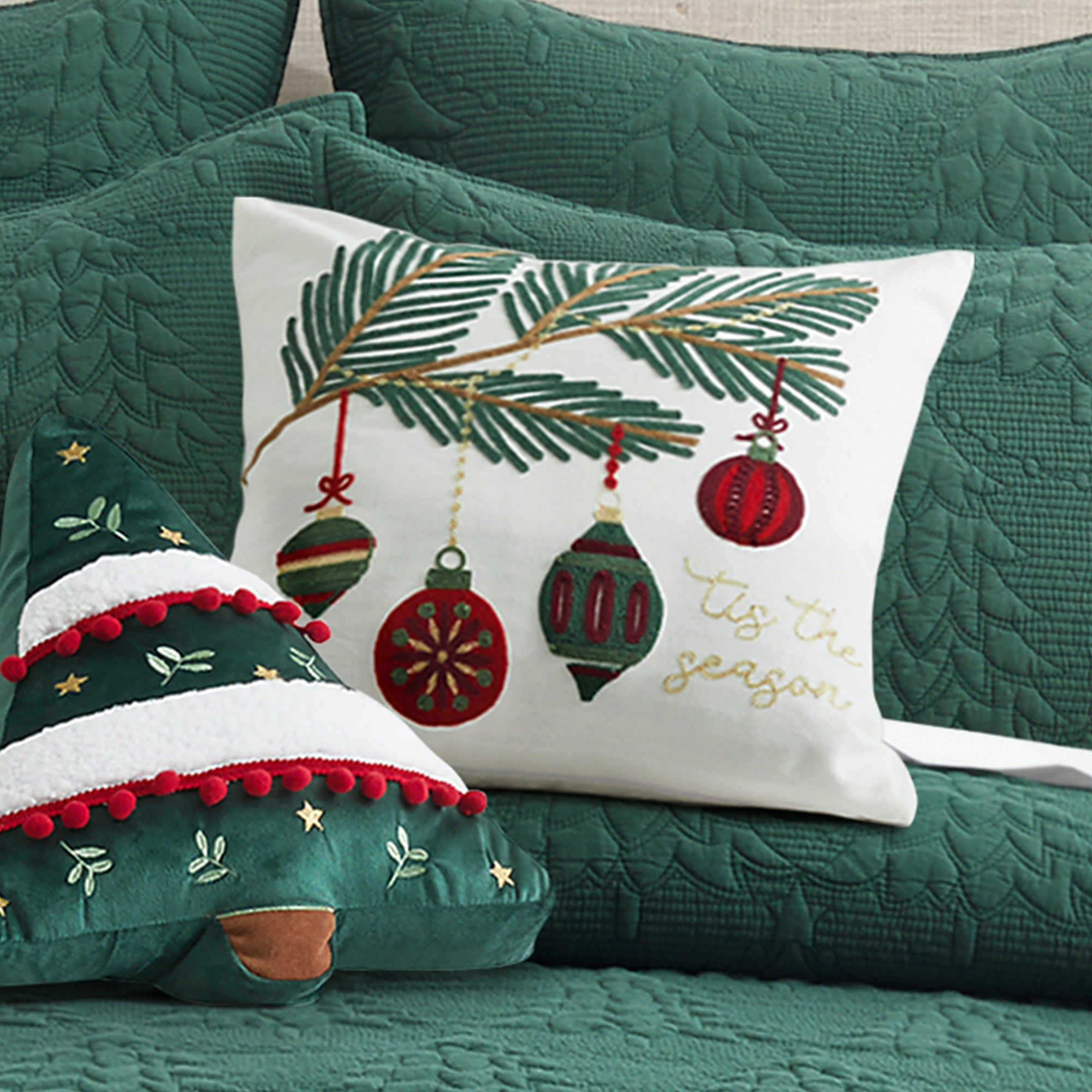 O Christmas Tree Tis the Season Decorative Throw Pillow - Perfect for Holiday Home Decor, Christmas Sofa & Bedroom Accent