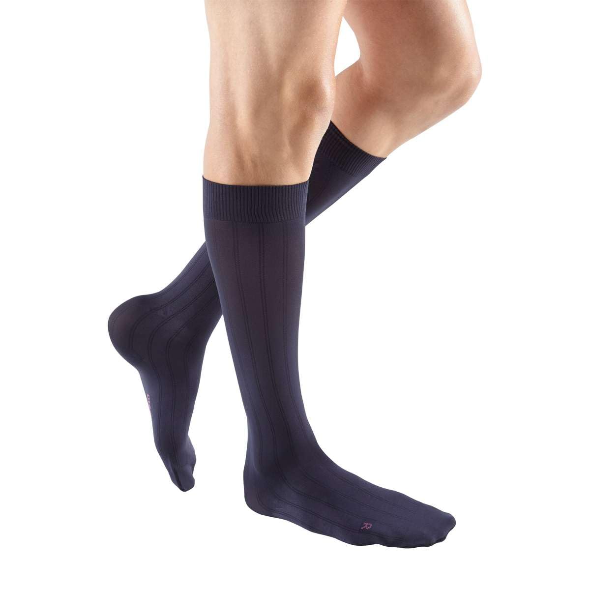 Mediven for Men Classic 30-40 mmHg Calf High Closed Toe Compression Stockings - Tan, II-Standard - Ideal for Varicose Veins, Edema & Post-Surgery Recovery