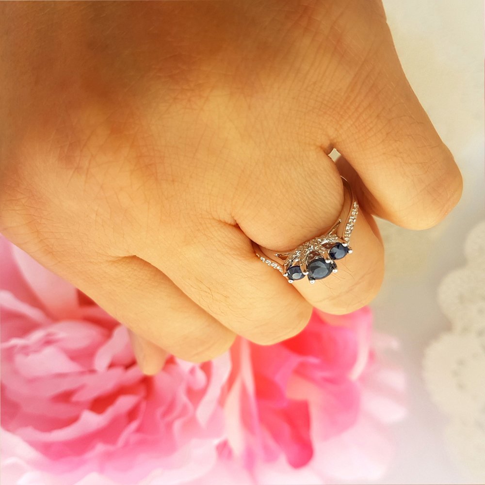 Dazzlingrock 14K White Gold Women's Engagement Ring with White Diamond & Blue Sapphire - Elegant 3 Stone Bridal Jewelry for Proposals, Anniversaries & Special Occasions