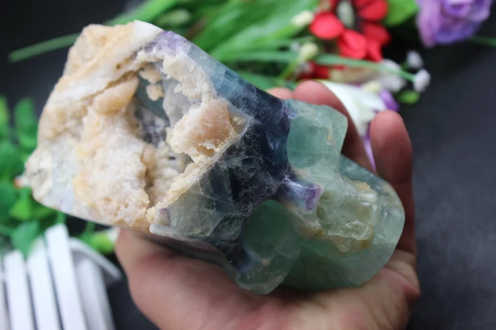 Natural Quartz Crystal Fluorite Skull - 1421g Healing Stone for Meditation, Energy Cleansing & Spiritual Growth - Perfect for Home Decor, Reiki, and Chakra Balancing