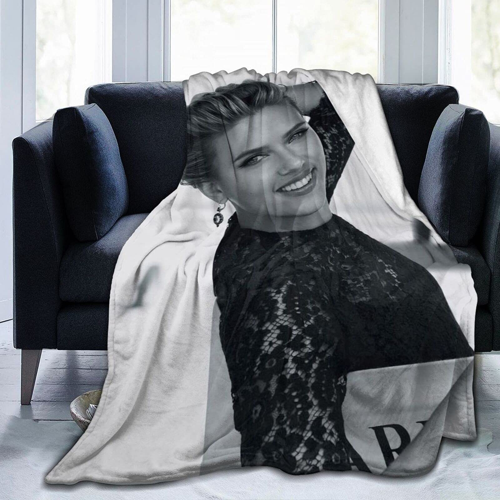 Scarlett Johansson 3D Printed Plush Blanket - Soft Flannel Throw Blanket for Bed, Couch & Dorm - Cozy Home Decor Gift for Living Room, Bedroom (3 Sizes) - Perfect for Movie Nights, Gifts & Winter Warmth
