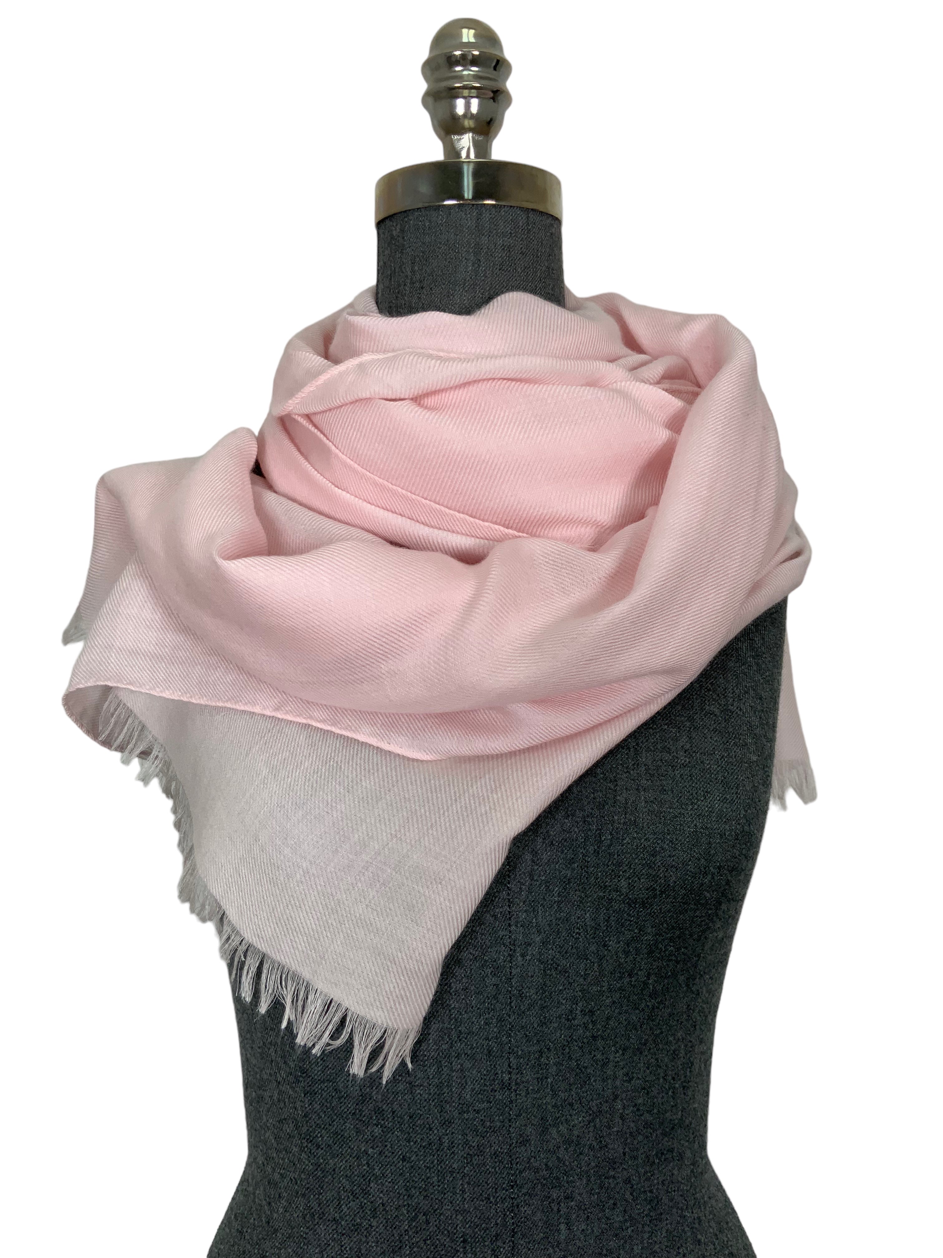 LORO PIANA Luxury Cashmere Fringe Oblong Scarf - Soft Winter Wrap for Women & Men - Perfect for Office, Travel and Cold Weather Fashion