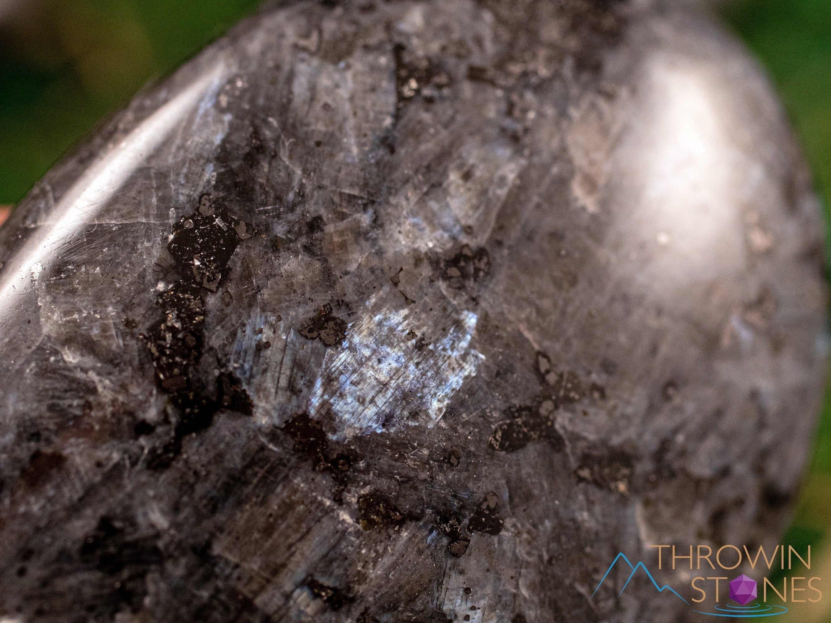 LARVIKITE Crystal Palm Stone - Black Moonstone Worry Stone for Anxiety Relief, Self Care & Healing | Natural Stress Relief, Meditation & Spiritual Balance | Perfect for Relaxation, Mindfulness & Energy Healing