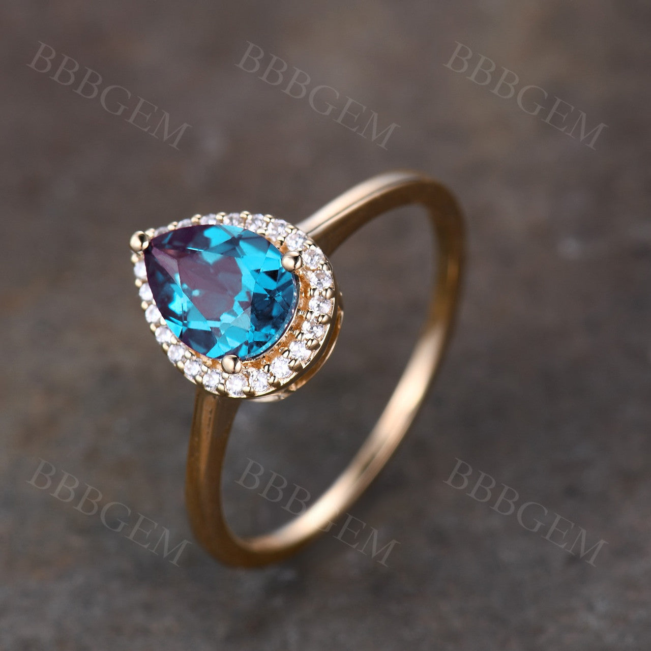 Vintage Pear Shaped Lab Created Alexandrite Engagement Ring - 14K Gold Solitaire Promise Ring for Women, Perfect for Proposals, Anniversaries & Special Occasions