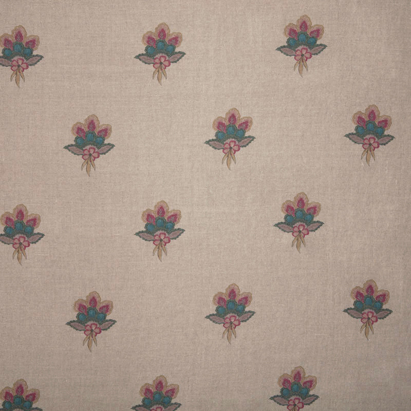 Balazuc Trefoil Linen Tablecloth - Natural 100% Linen - Elegant Dining & Home Decor for Parties, Weddings & Everyday Use