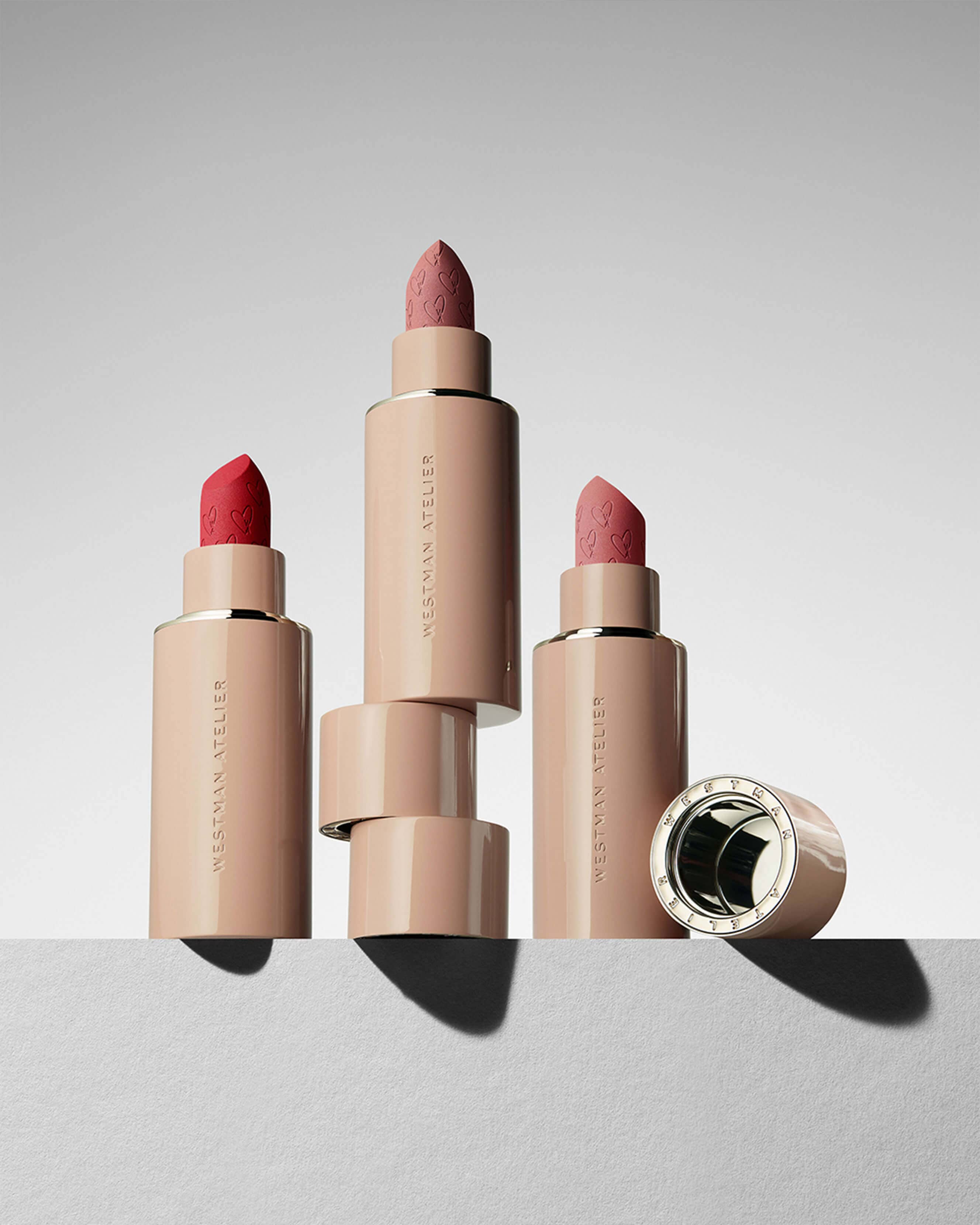 Velvet Matte Lipstick - Long Lasting, Hydrating & Highly Pigmented - Perfect for Everyday Wear & Special Occasions