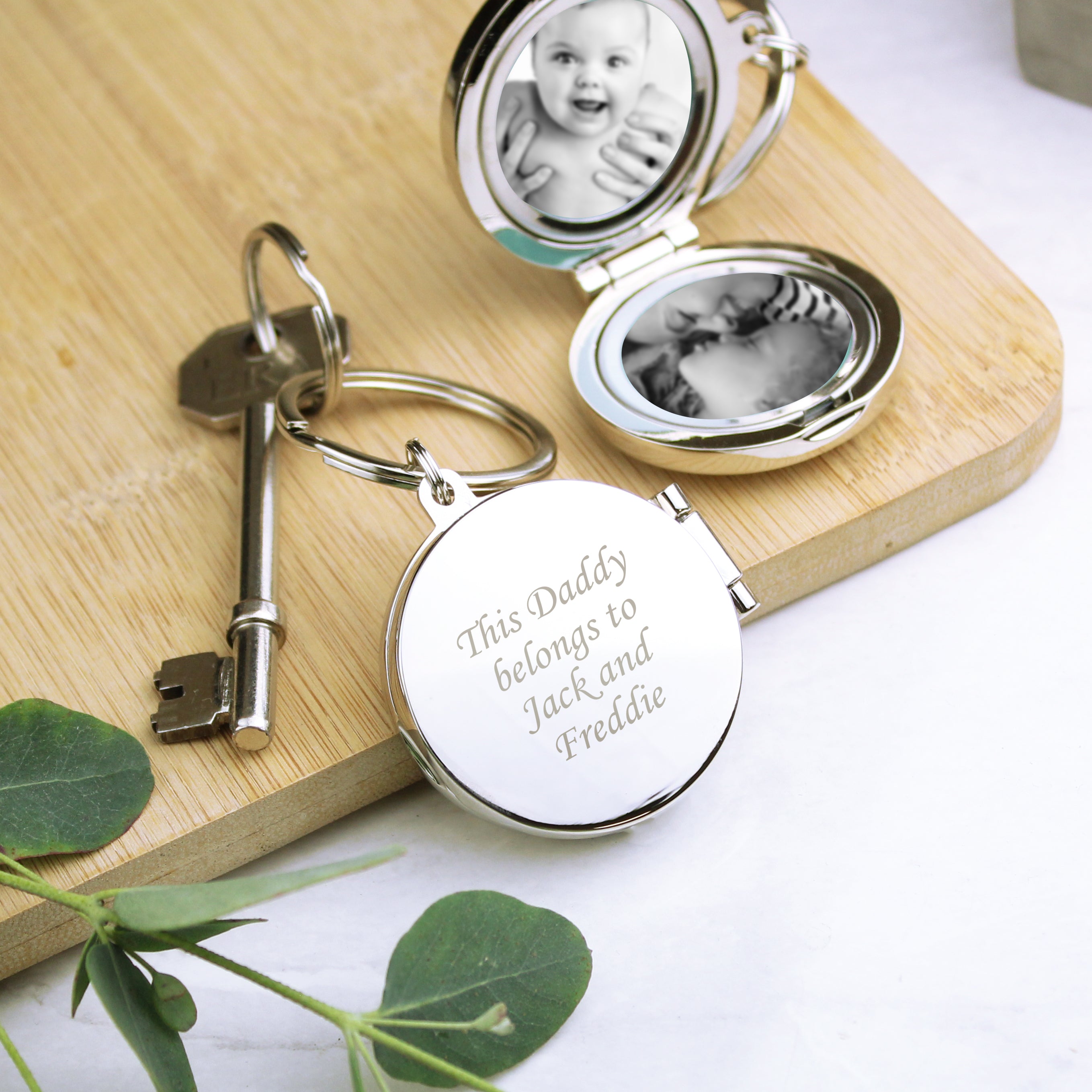 Custom Engraved Round Photo Keychain - Personalized Gift for Any Occasion (Anniversary, Birthday, Wedding) - Perfect for Keepsakes & Everyday Use