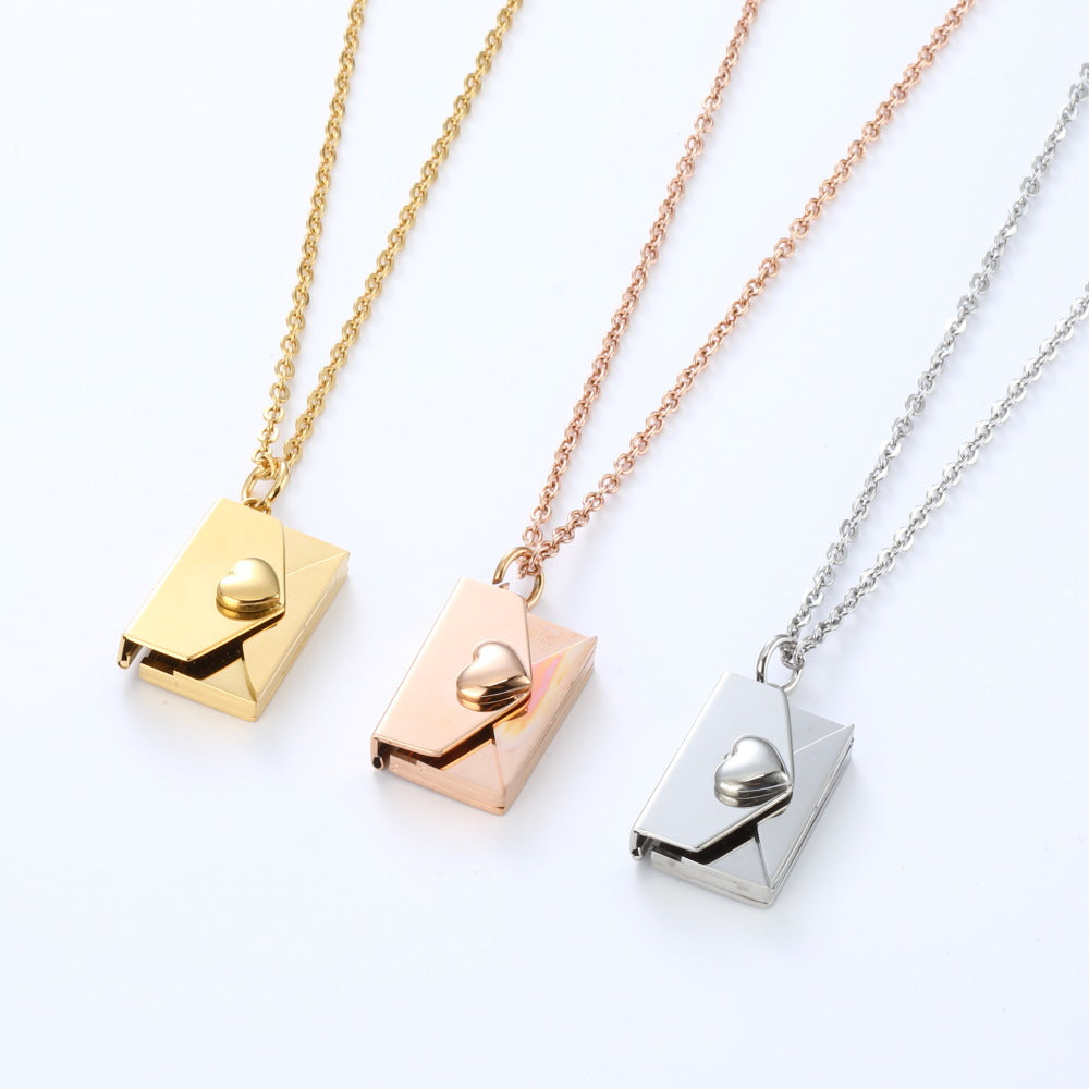 Custom Engraved Love Couple Necklace for Him & Her - Personalized Romantic Gift for Anniversary, Wedding, Valentine's Day - Perfect for Couples, Engagements & Special Occasions