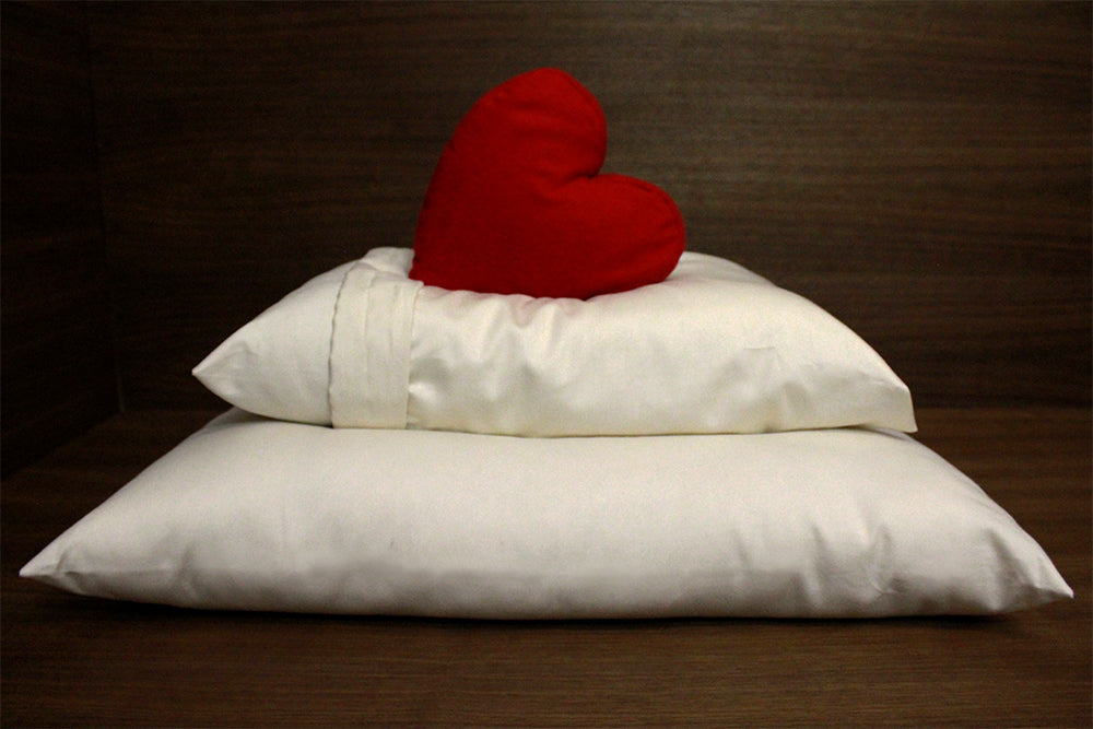Organic Wool Pillows for Sleeping - Hypoallergenic & Breathable Natural Fiber Bed Pillow for Side, Back & Stomach Sleepers - Eco-Friendly Comfort for Bedroom, Guest Room & Nursery