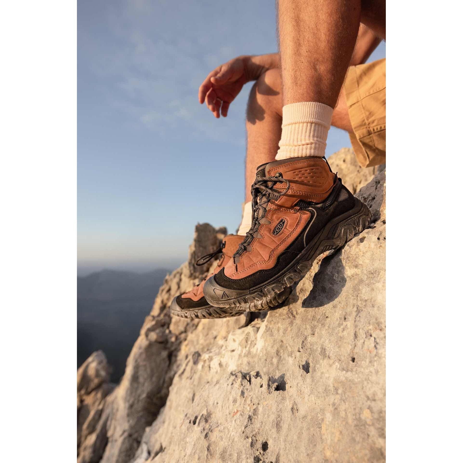 KEEN TARGHEE IV Waterproof Hiking Boots for Men - Medium & Wide Width - Durable Outdoor Trekking Shoes for Hiking, Camping & Mountain Adventures