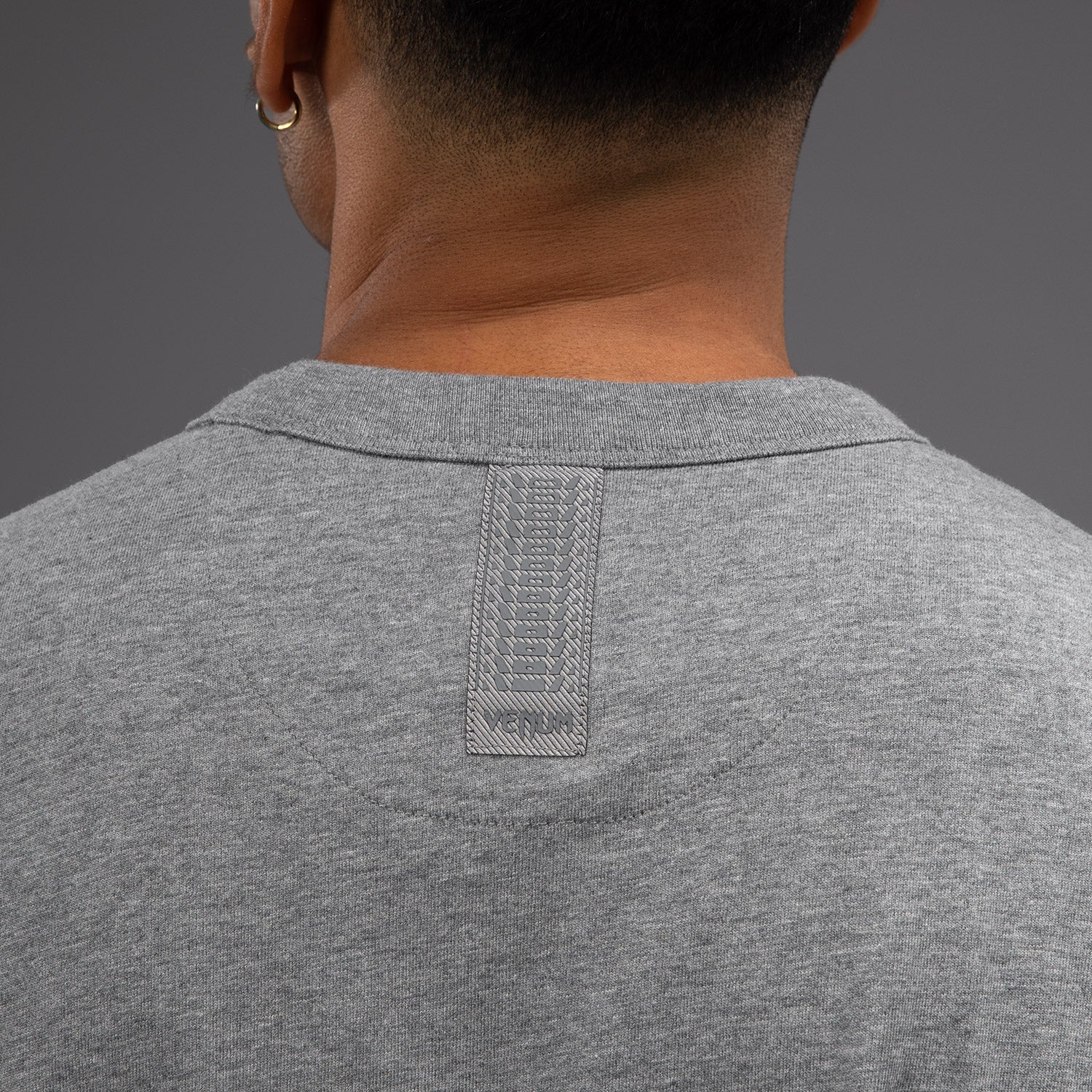 Venum Silent Power T-Shirt for Men - Breathable & Lightweight Training Tee - Cloudy Grey - Perfect for MMA, Boxing & Gym Workouts