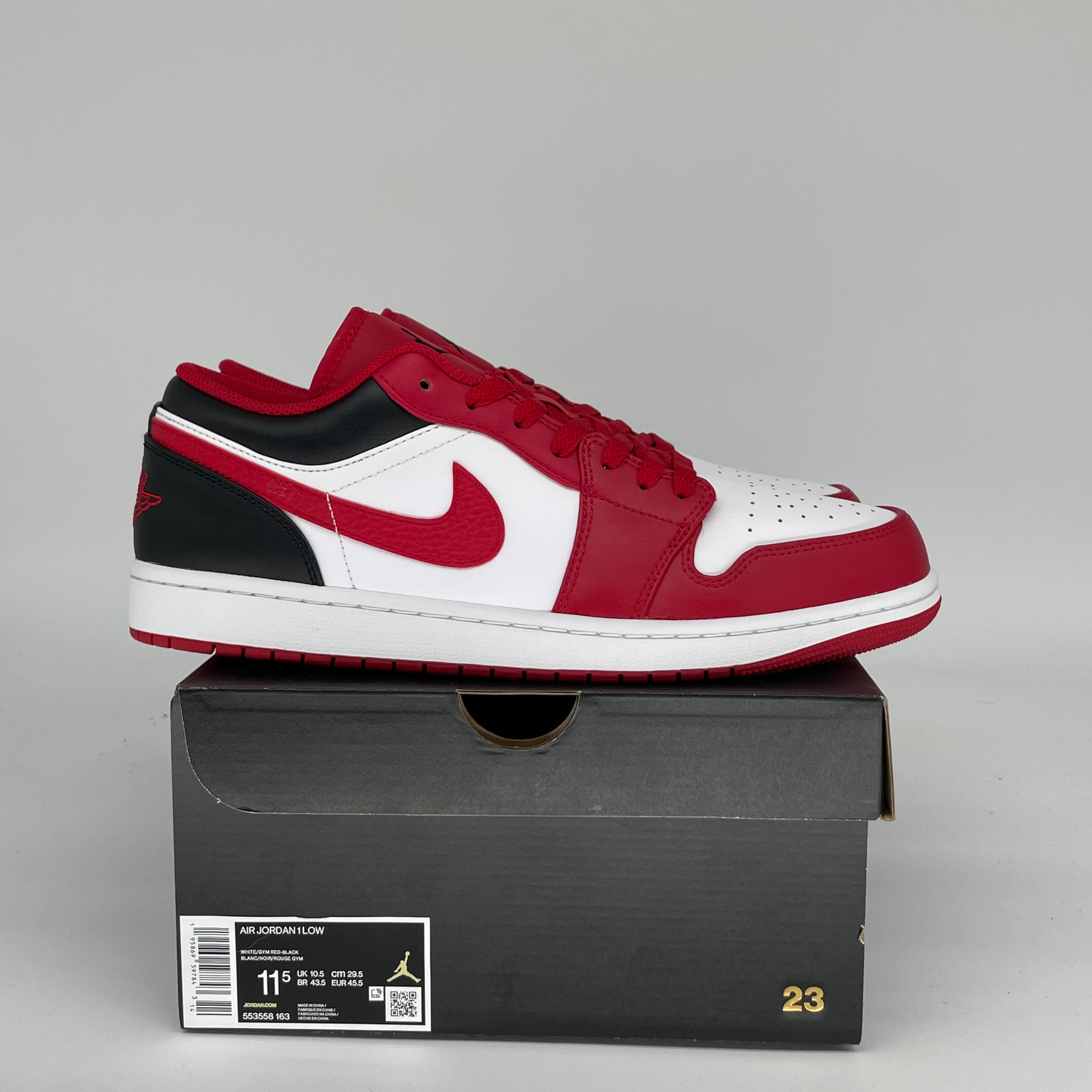 AIR JORDAN 1 LOW BULLS Basketball Shoes Men's Size 11.5 - Style 553558-163 | Retro Sneakers for Casual Wear, Street Fashion & Sports Performance
