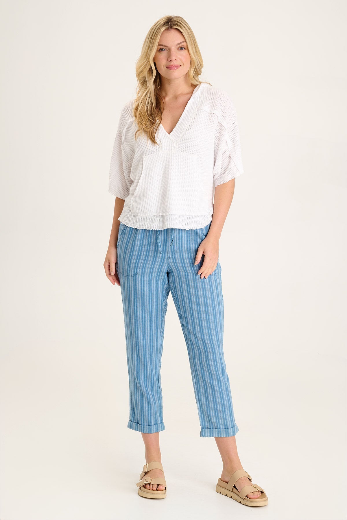 Cena Crop Indigo - Stylish Women's Denim Jacket for Casual Wear | Perfect for Spring & Fall Outfits, Date Nights, and Weekend Getaways