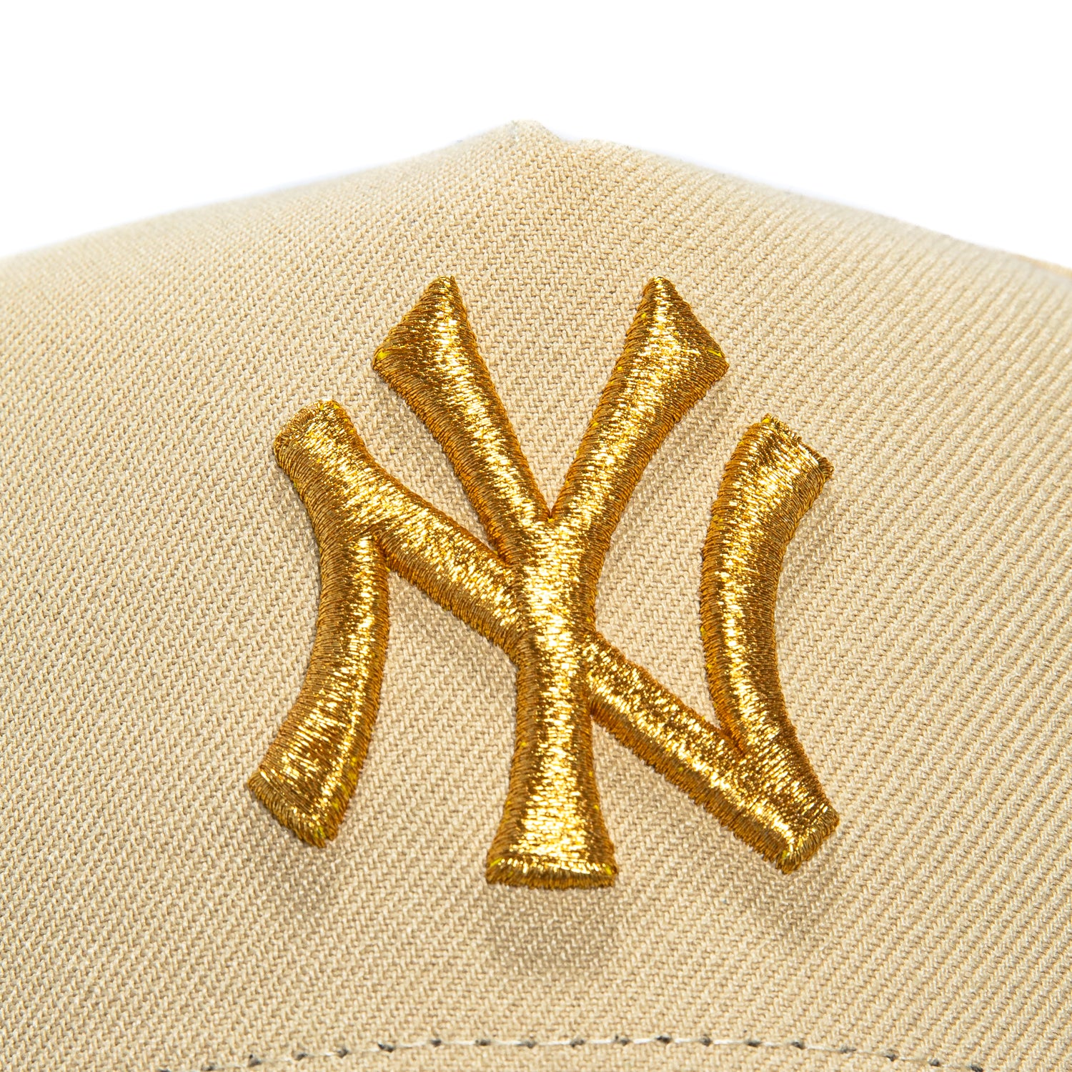 New Era 9Forty A-Frame New York Yankees 75th Anniversary Snapback Hat with Stadium Patch - Tan, Navy, Metallic Gold | Baseball Cap for Fans, Sports Events & Streetwear Fashion