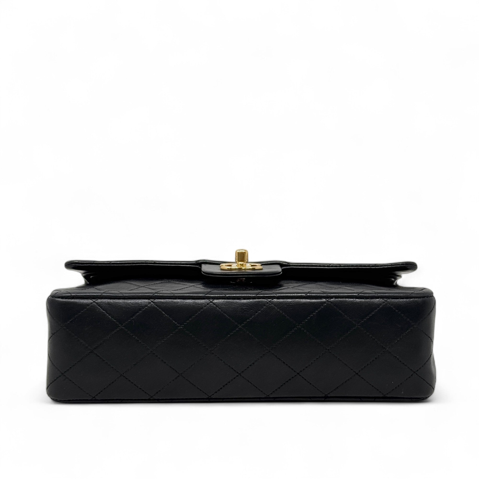 Chanel Black Medium Vintage Classic Flap Bag - Timeless Luxury Handbag for Women | Perfect for Evening Events, Date Nights & Special Occasions