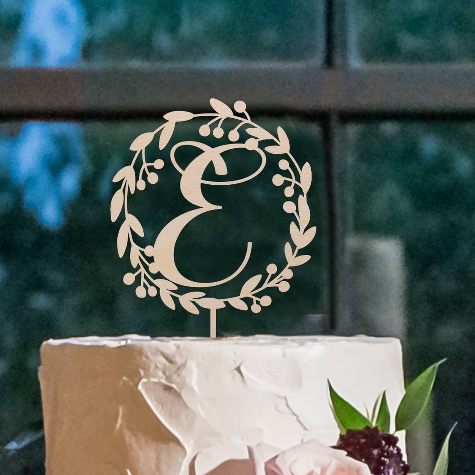 Personalized Wooden Monogram Cake Topper - Rustic Letter E Wreath Design for Wedding, Birthday & Anniversary Cakes - Handmade Cake Decoration (Design 11) | Perfect for Rustic Weddings, Birthday Celebrations & Special Occasions