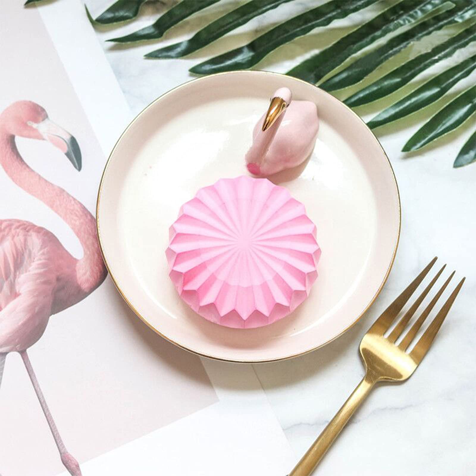 Non-Stick 19.5cm Silicone Round Cake Pan - Perfect for Baking Birthday Cakes, Brownies, Pastries, Bread, Pies & Chiffon Cakes | Flower Design Bakeware for Home Bakers & Party Desserts