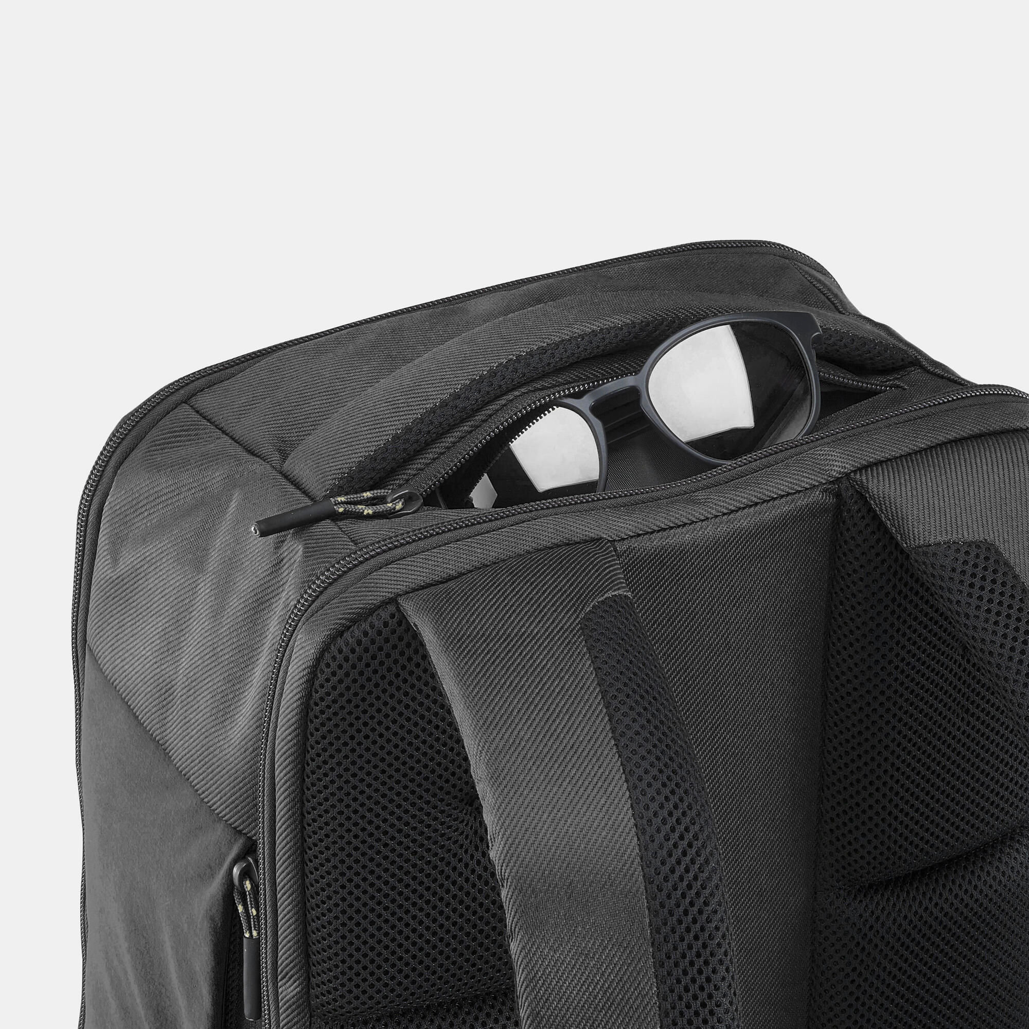 Quechua NH Escape 500 32L Lightweight Hiking Backpack for Men & Women - Perfect for Outdoor Adventures, Camping, and Travel