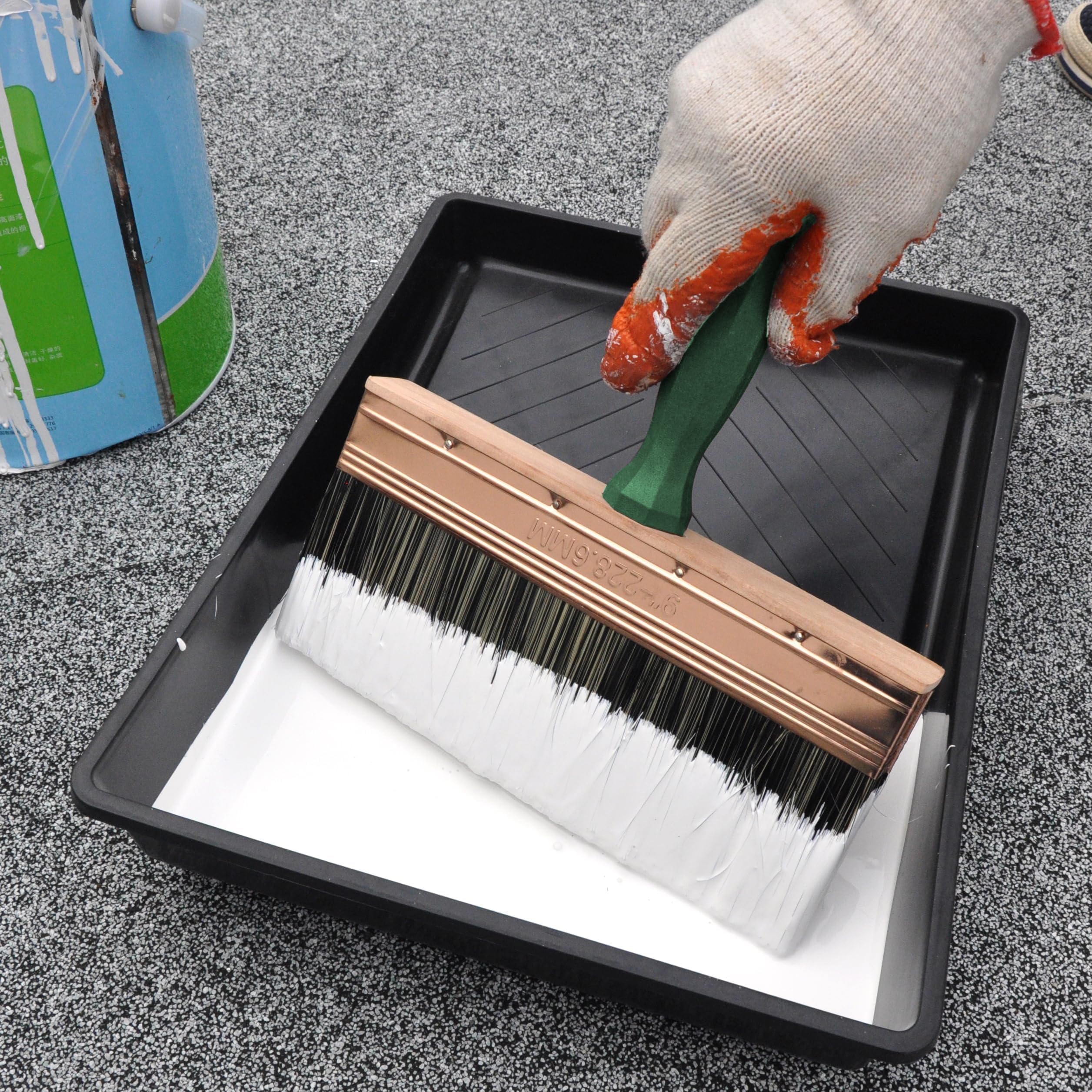 9 Inch Deck Stain Brush with Threaded Handle - Wood, Fence, Wall & Furniture Paint Brush - Extendable for Easy Deck Staining & Outdoor Painting Projects