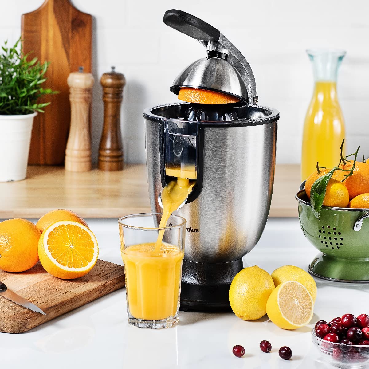 Eurolux Electric Orange Juicer Squeezer - High Efficiency Citrus Press for Fresh Juice (Renewed) - Perfect for Breakfast, Brunch & Healthy Home Juicing