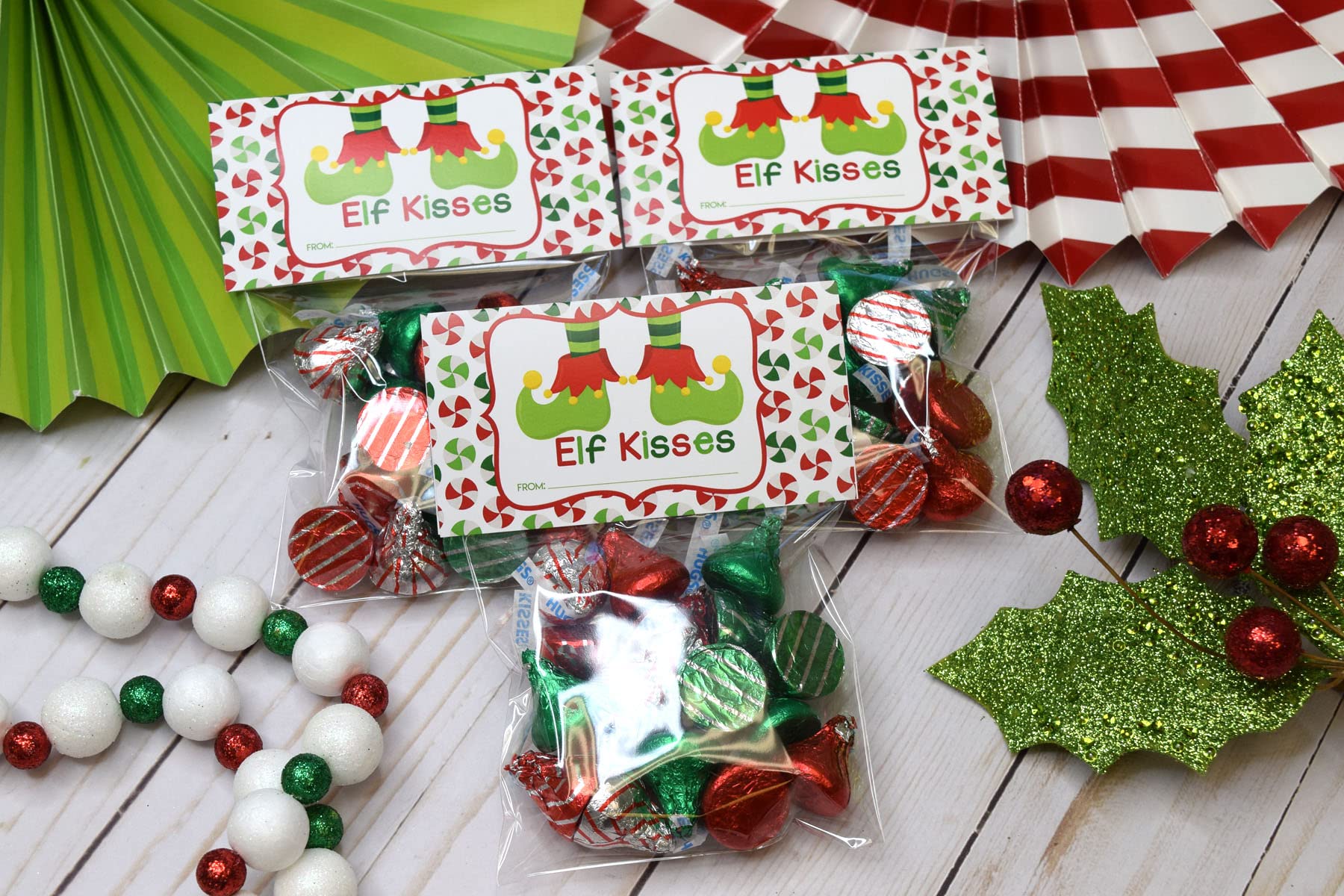 Elf Kisses Christmas Treat Bag Toppers - 20 Count with Self-Adhesive Bags Included | Holiday Party Favors, Classroom Treats & Gift Bag Decorations by AmandaCreation