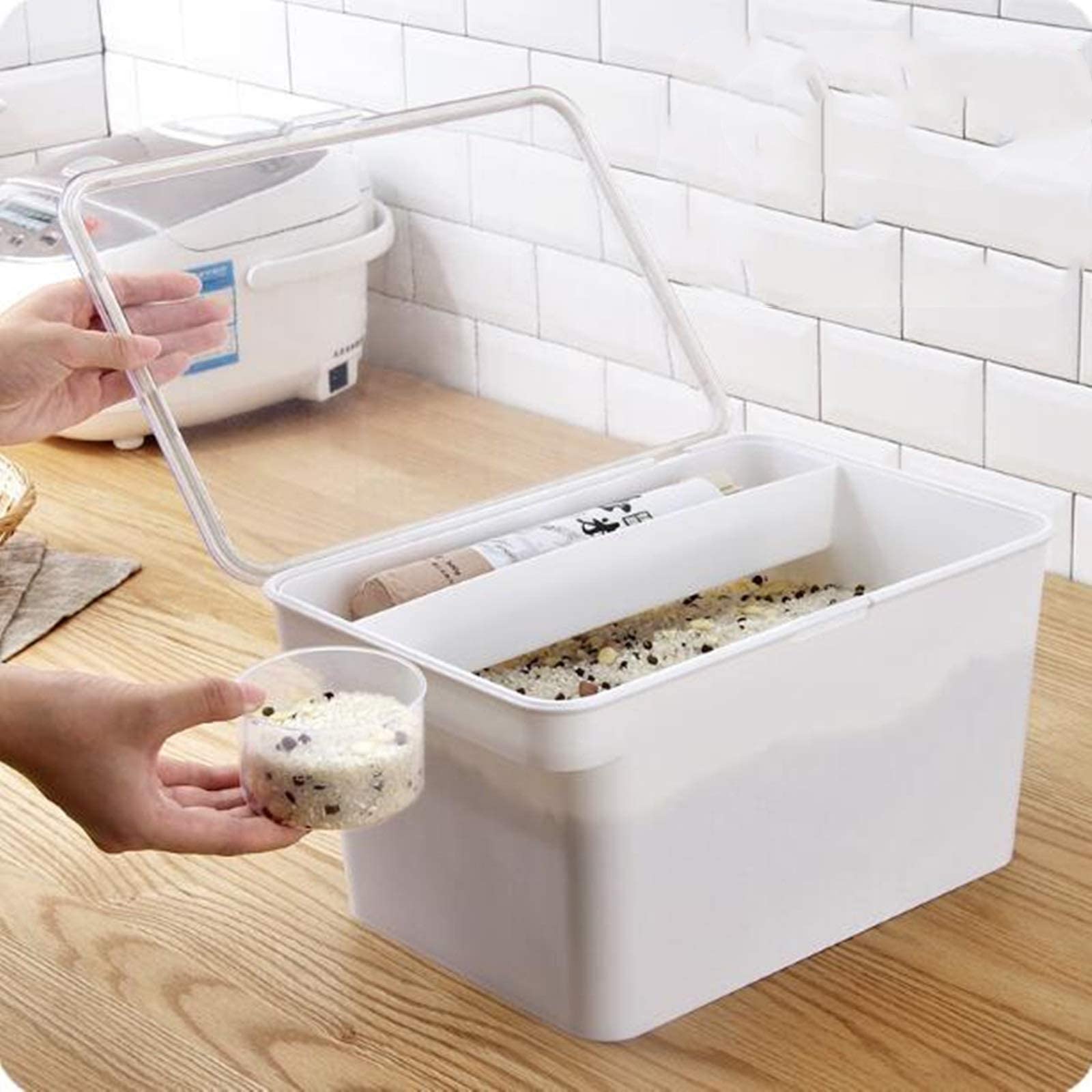 Airtight Rice Storage Container 35L - Plastic Grain Storage Bin with Locking Lid for Kitchen, Pantry - Moisture Proof Food Storage for Rice, Flour, Cereal - Perfect for Meal Prep & Bulk Food Organization (White, 35.2x24.5x19.2cm)