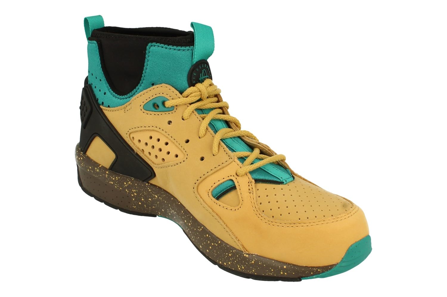 Nike ACG Air Mowabb Men's Waterproof Hiking Sneakers Boots - Lightweight Trail Running Shoes for Outdoor Adventures & Urban Style