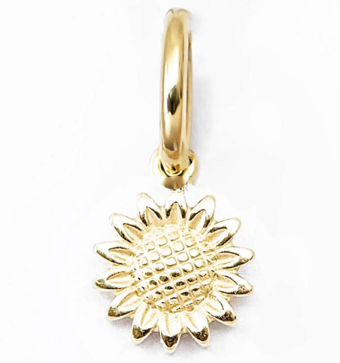 Sunflower Charm Necklace - Dainty Floral Pendant for Women - Perfect for Everyday Wear, Gifts & Boho Style