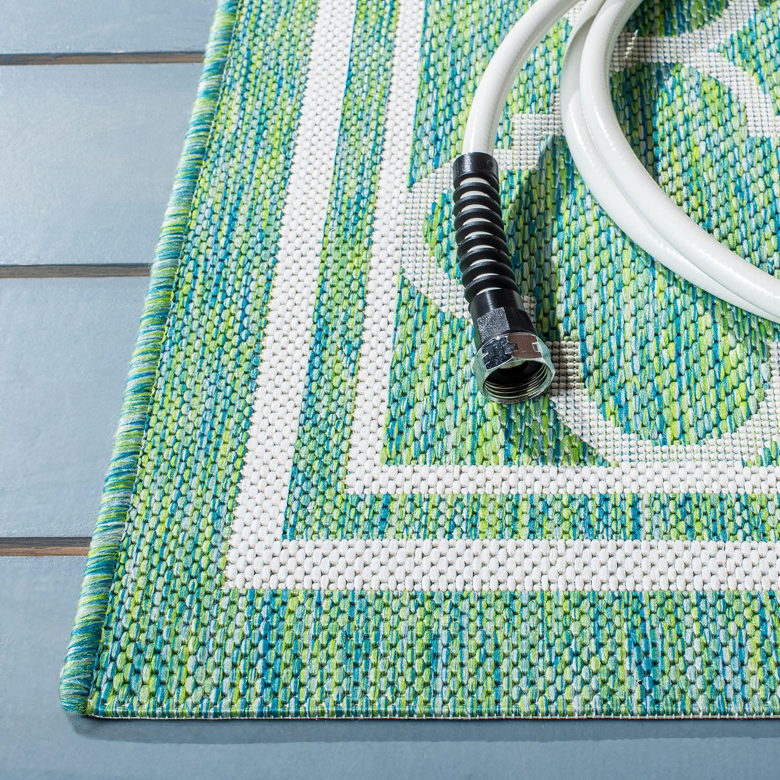 SAFAVIEH Courtyard Collection 8' x 10' Green & Ivory Indoor/Outdoor Rug - Waterproof, Easy to Clean, Durable for Patio, Backyard, Mudroom, Deck & Poolside Use | CY8918